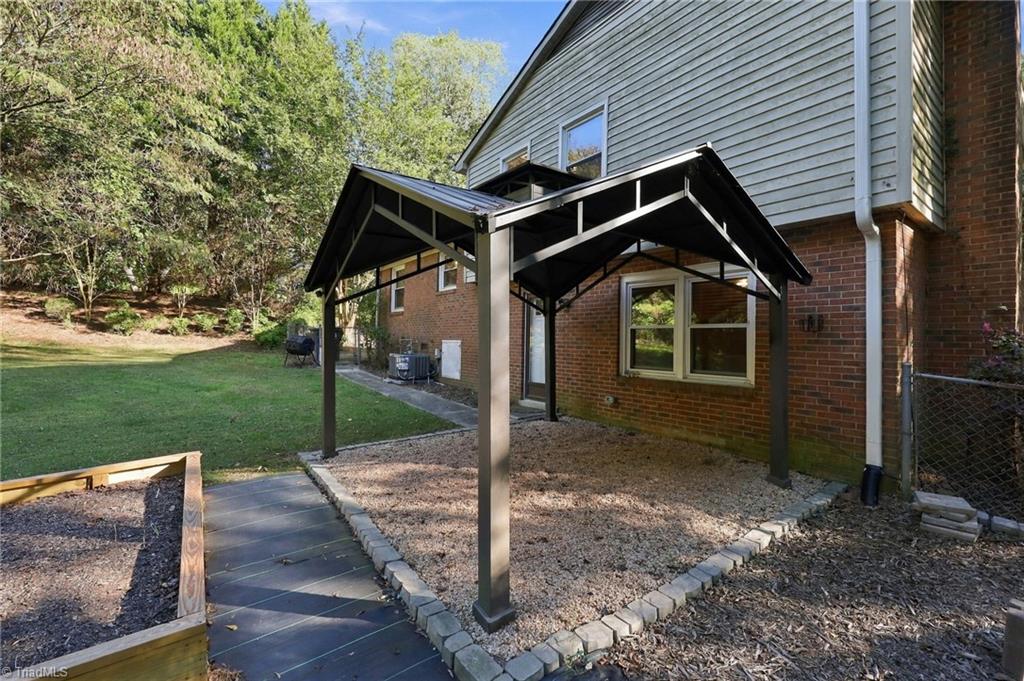 main property photo 46