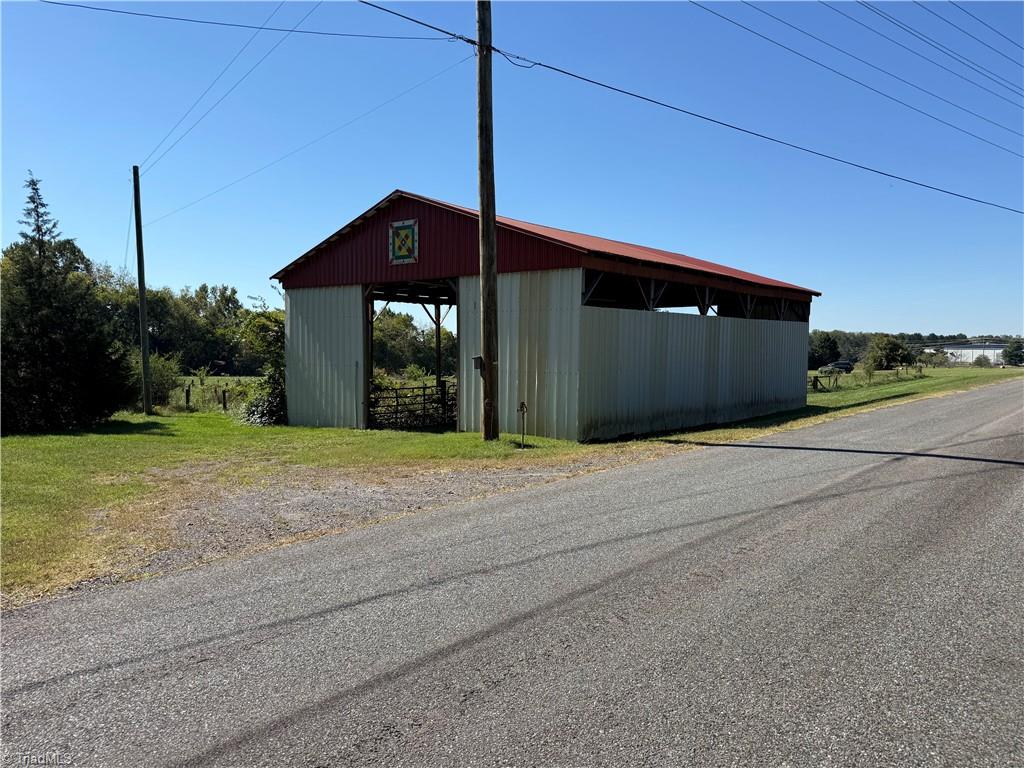 main property photo 7