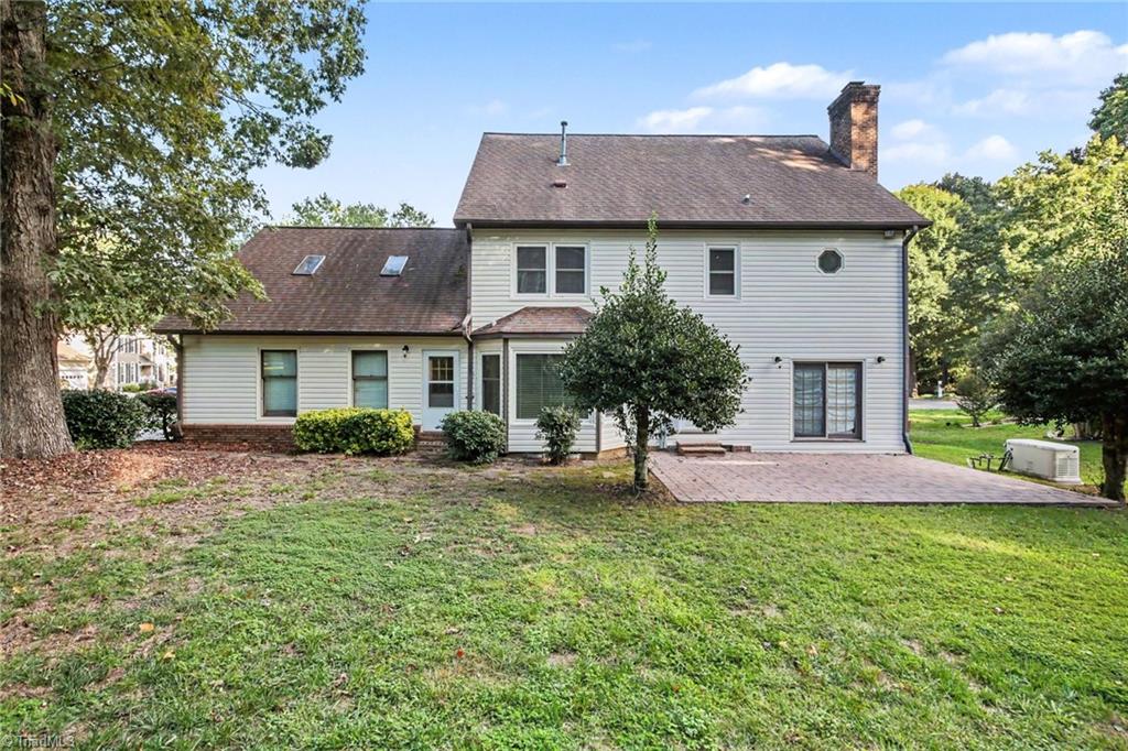 main property photo 28