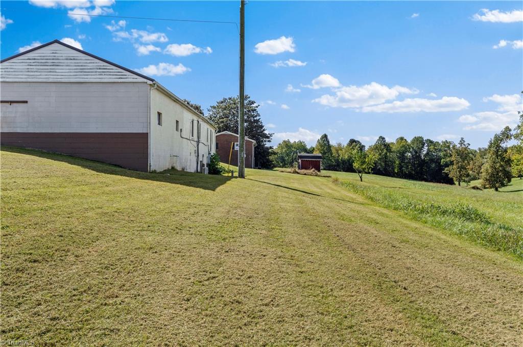 main property photo 25