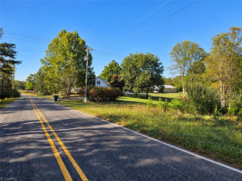 main property photo 33