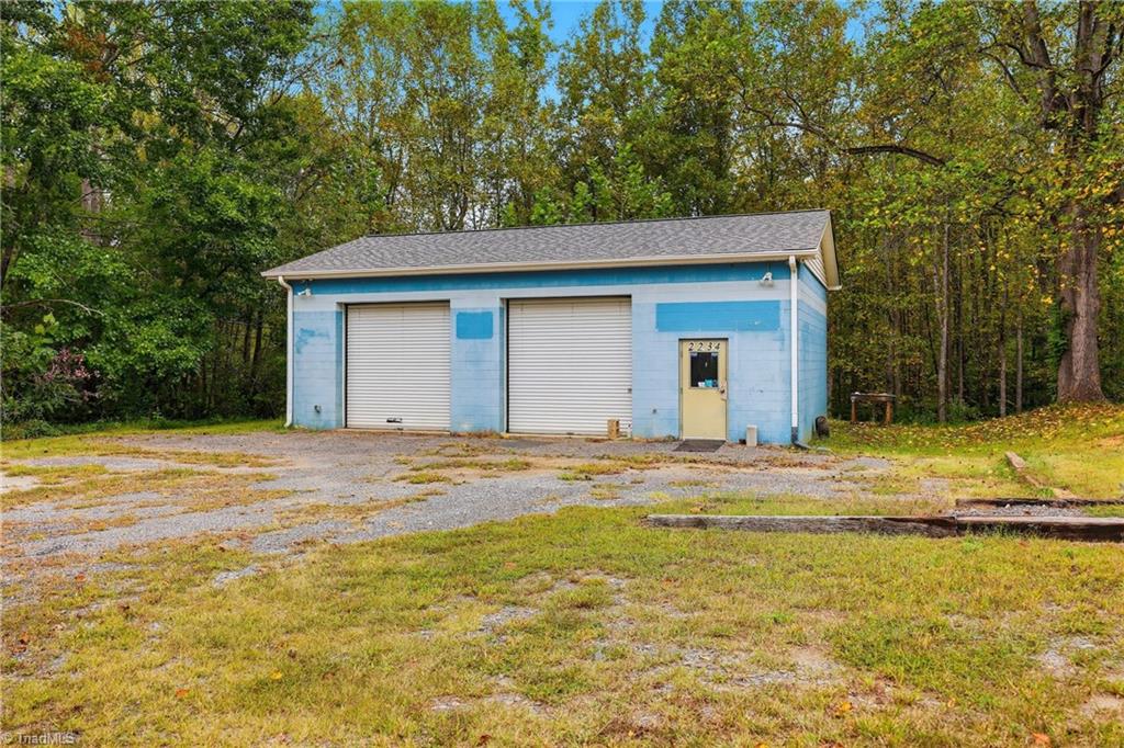 main property photo 8
