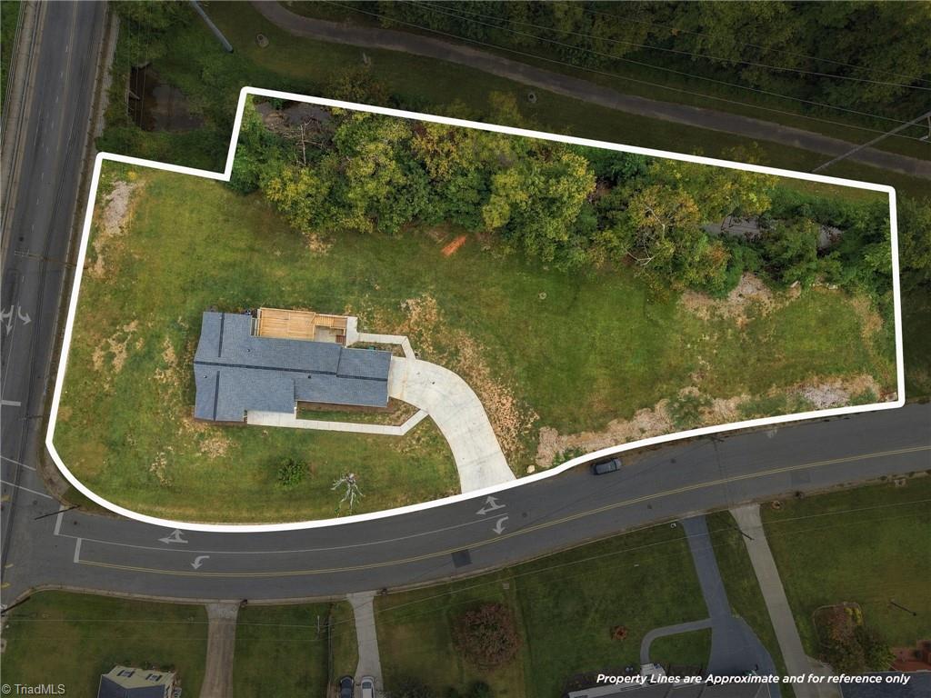 main property photo 37