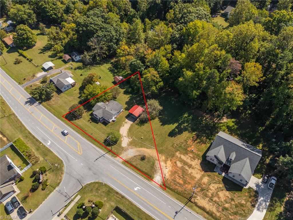 main property photo 32