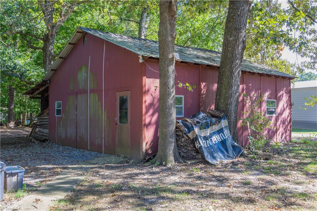 main property photo 39