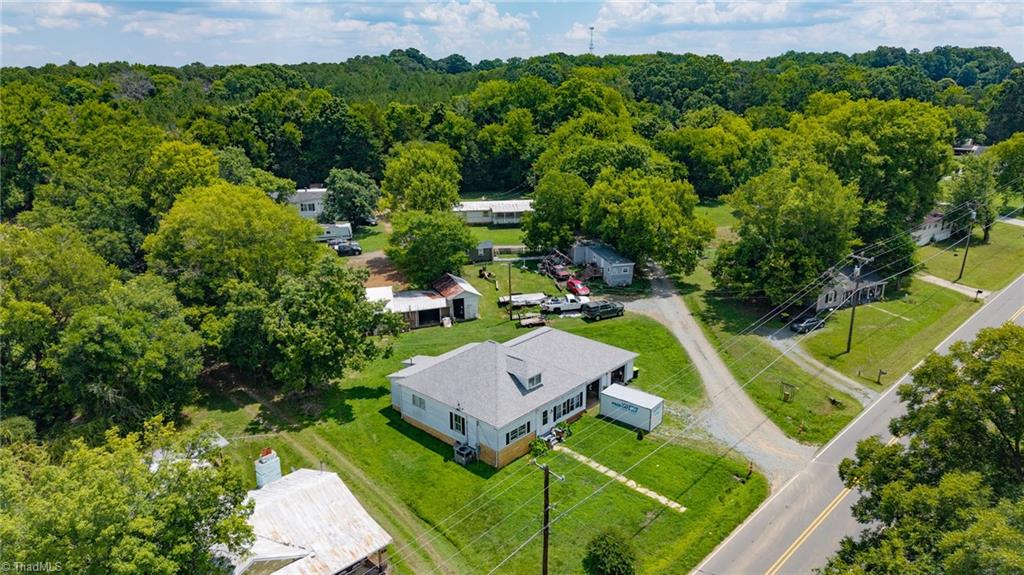 main property photo 41