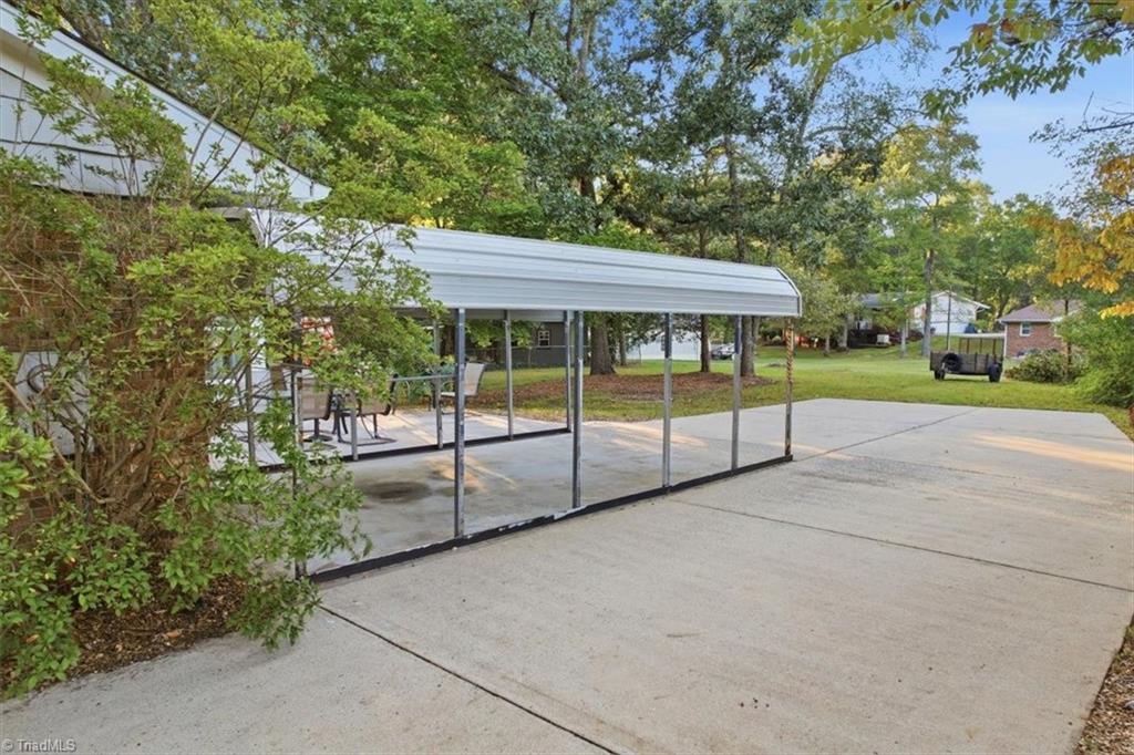 main property photo 47