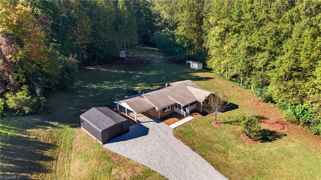 main property photo 34