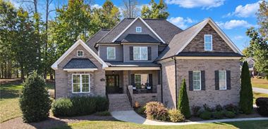 image of property with 4 Bed | 3 Bath | 3,194 Sqft