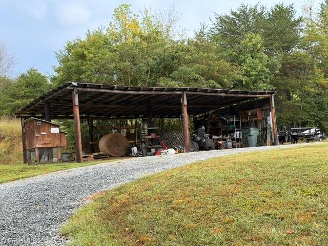 main property photo 37