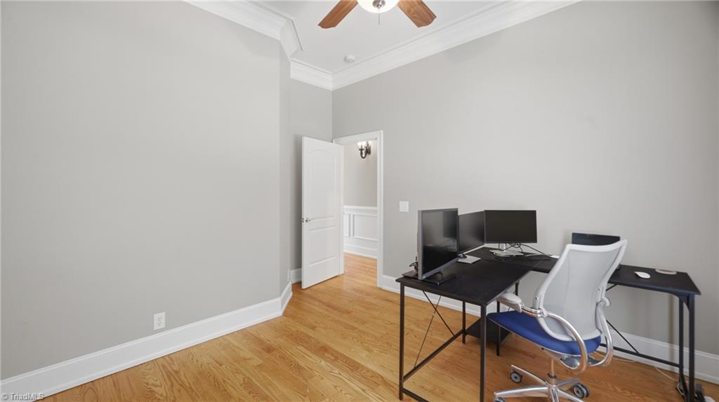 main property photo 38