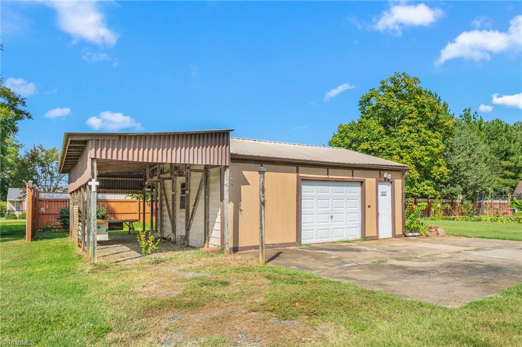 main property photo 26