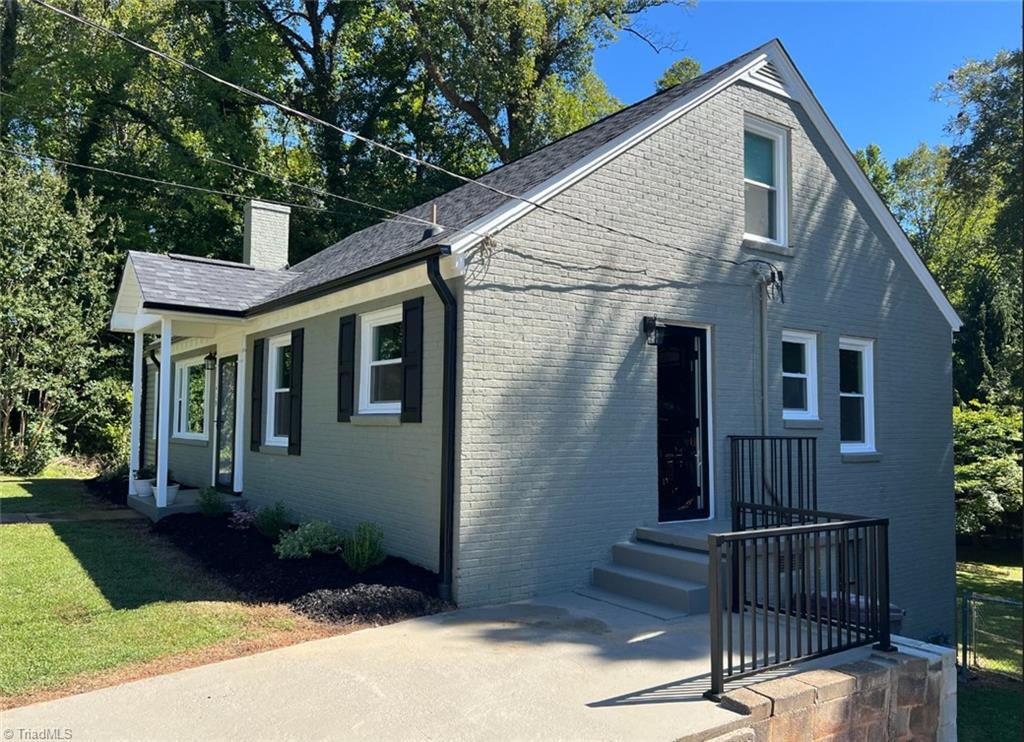 main property photo 9