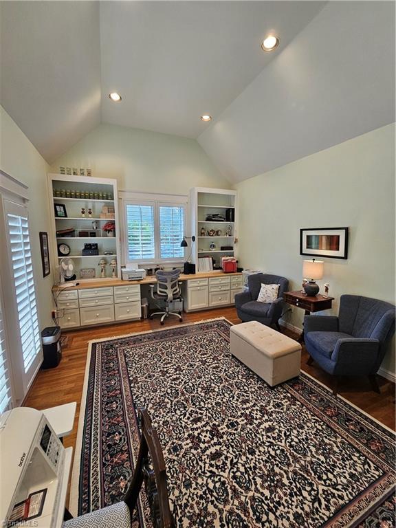 main property photo 21