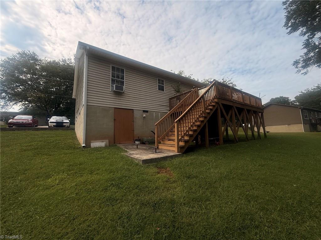 main property photo 11