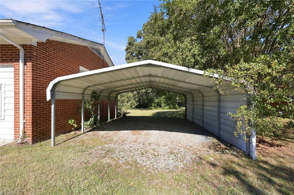 main property photo 31