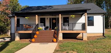 image of property with 3 Bed | 2 Bath | 2,200 Sqft
