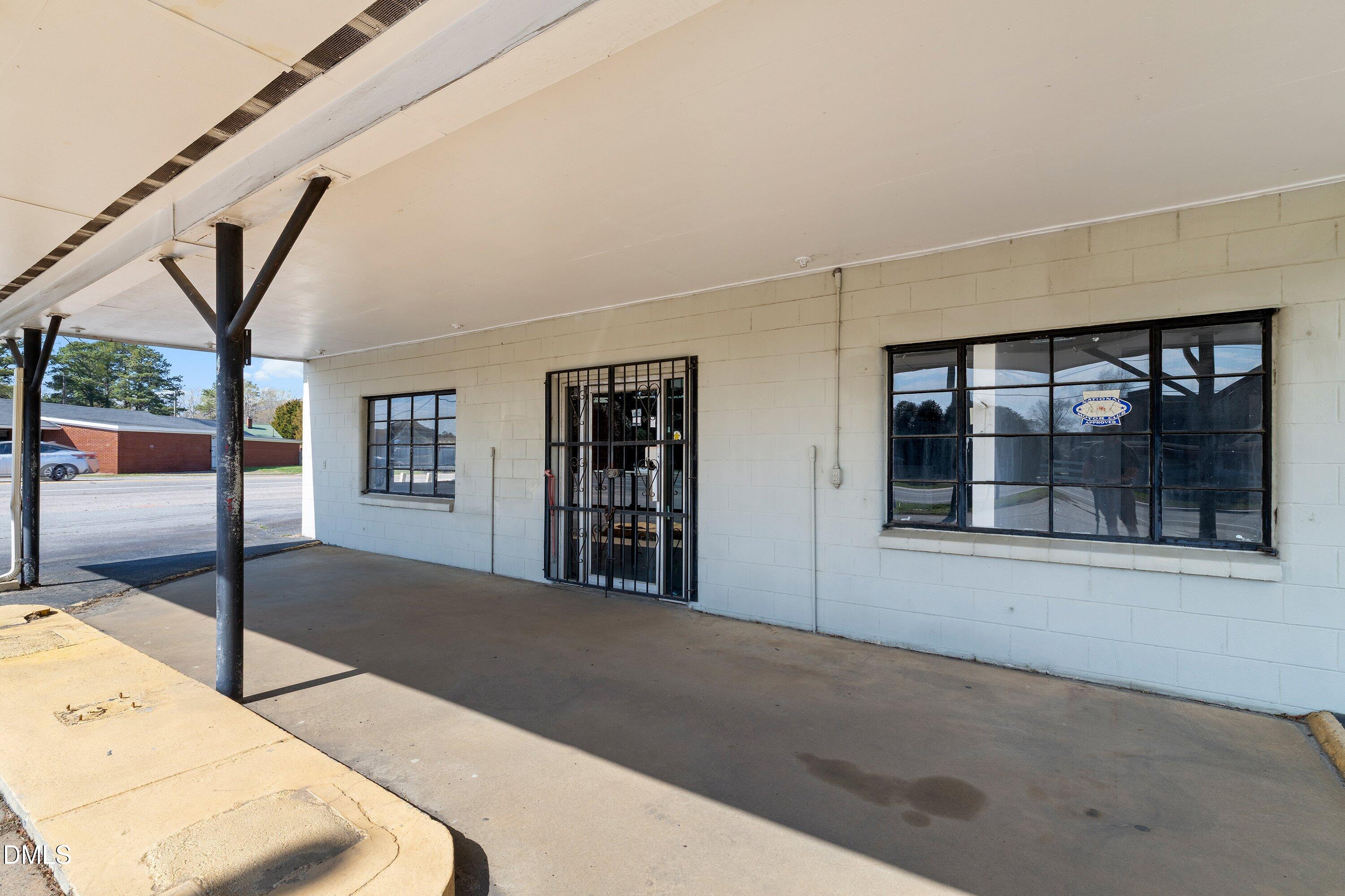 main property photo 22