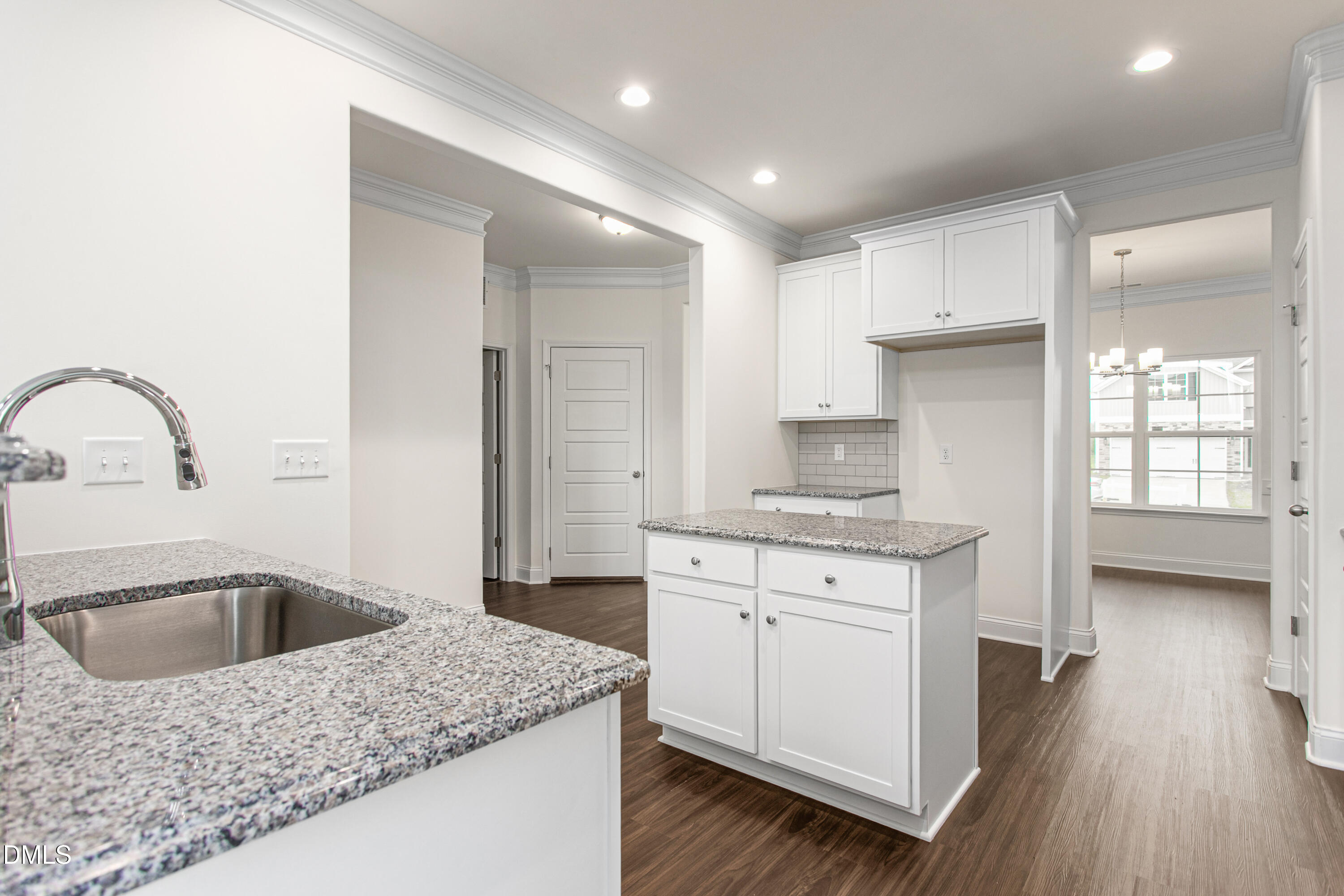 property viewer photo 10