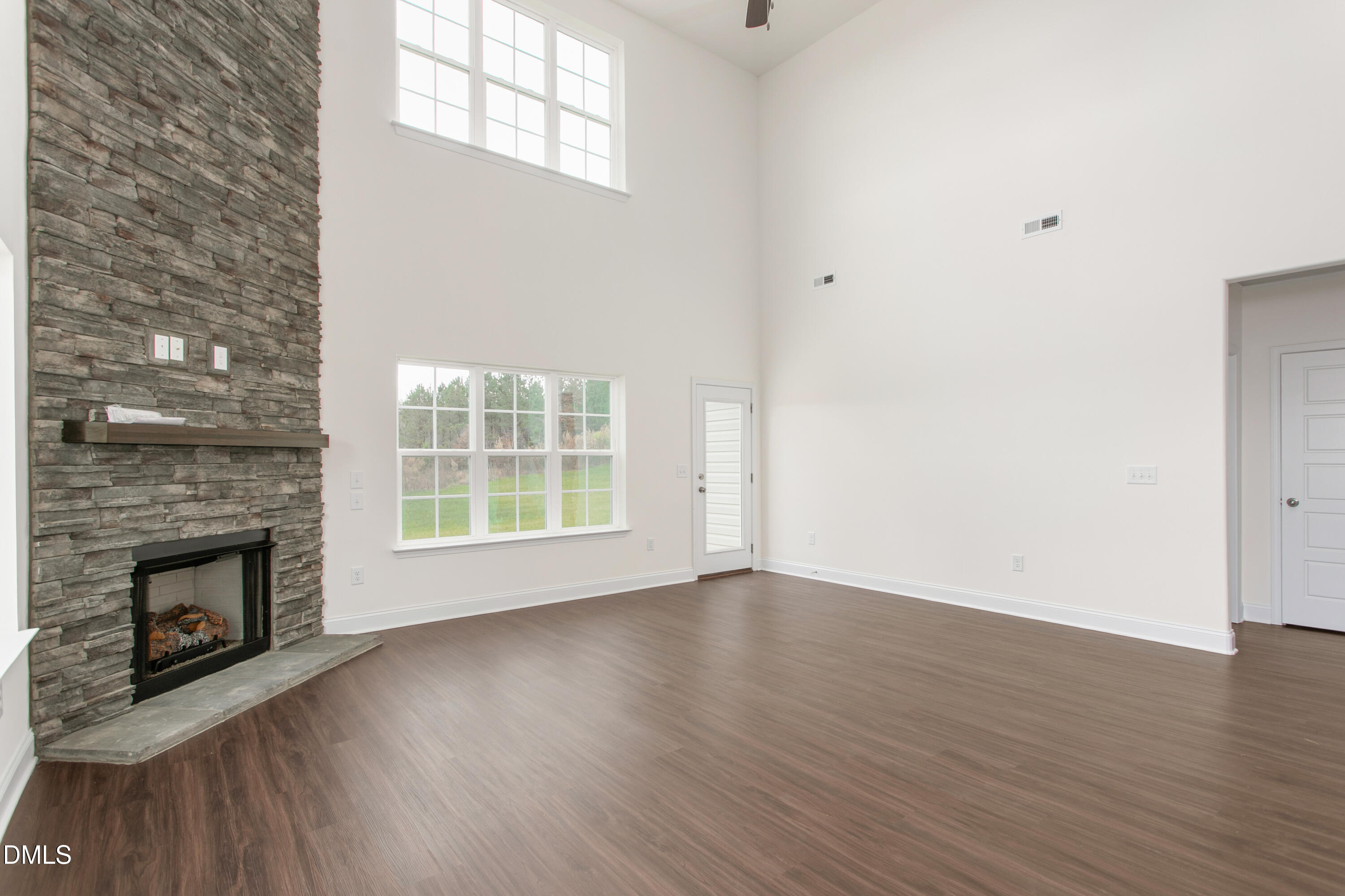 property viewer photo 13