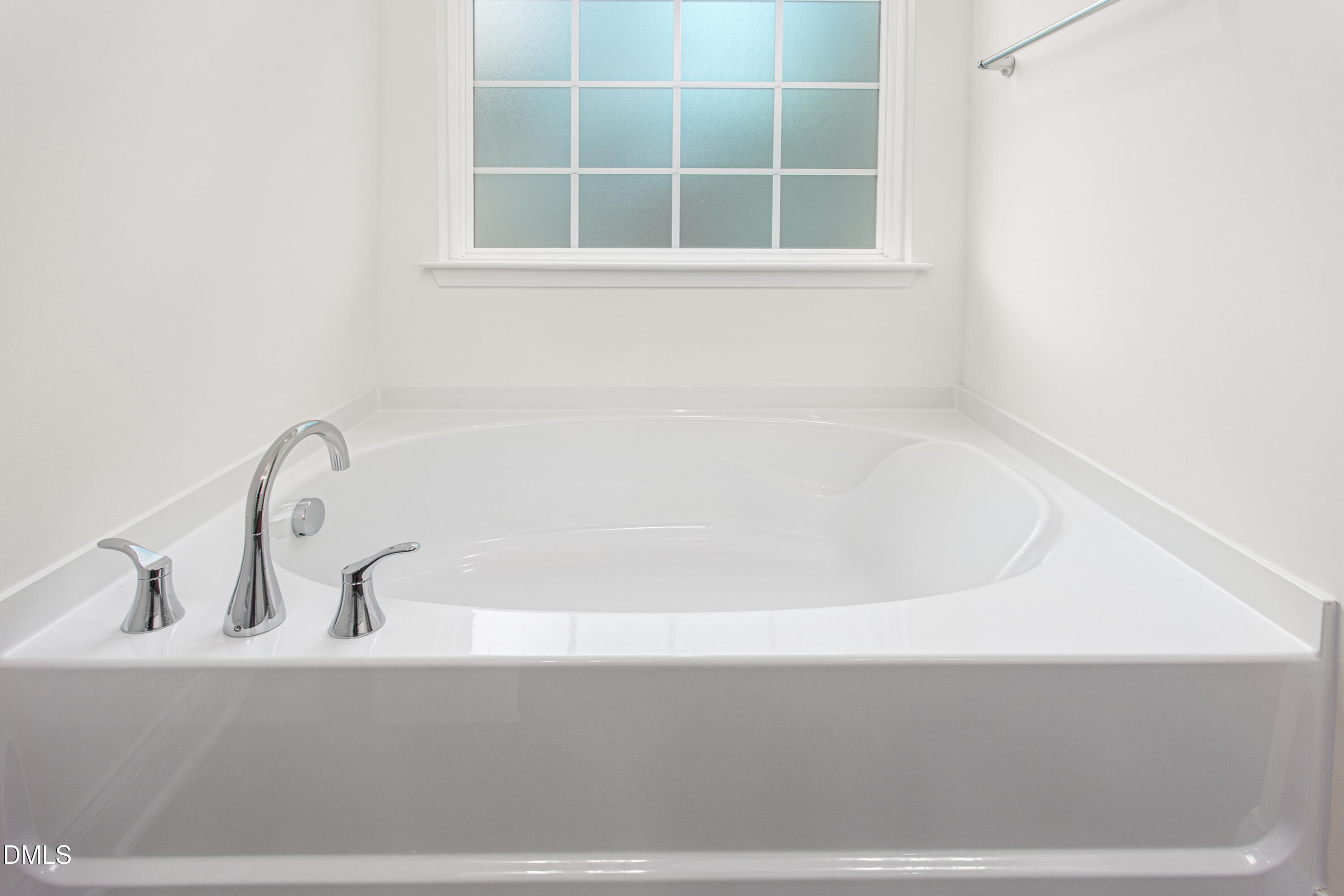 property viewer photo 18