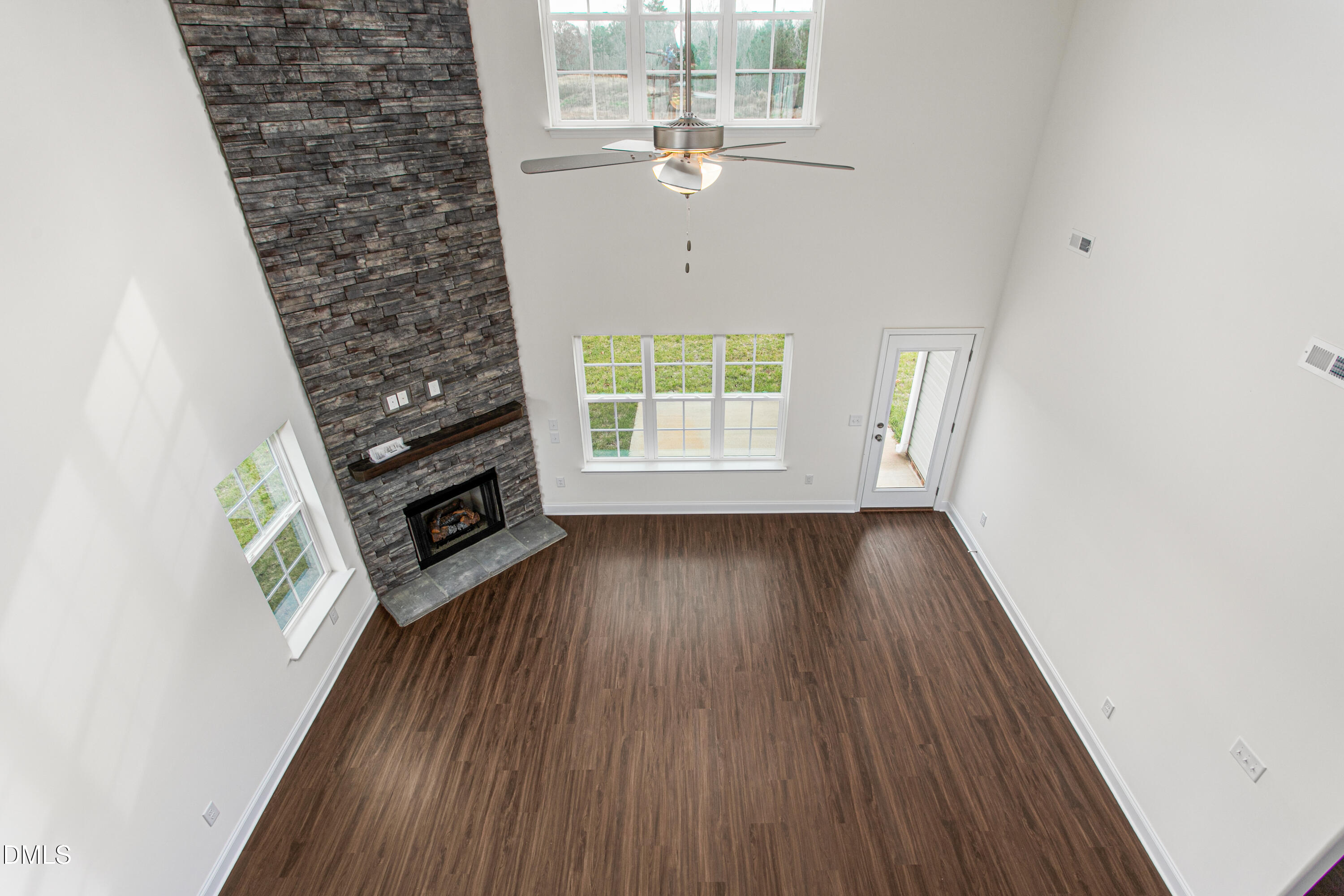 property viewer photo 24