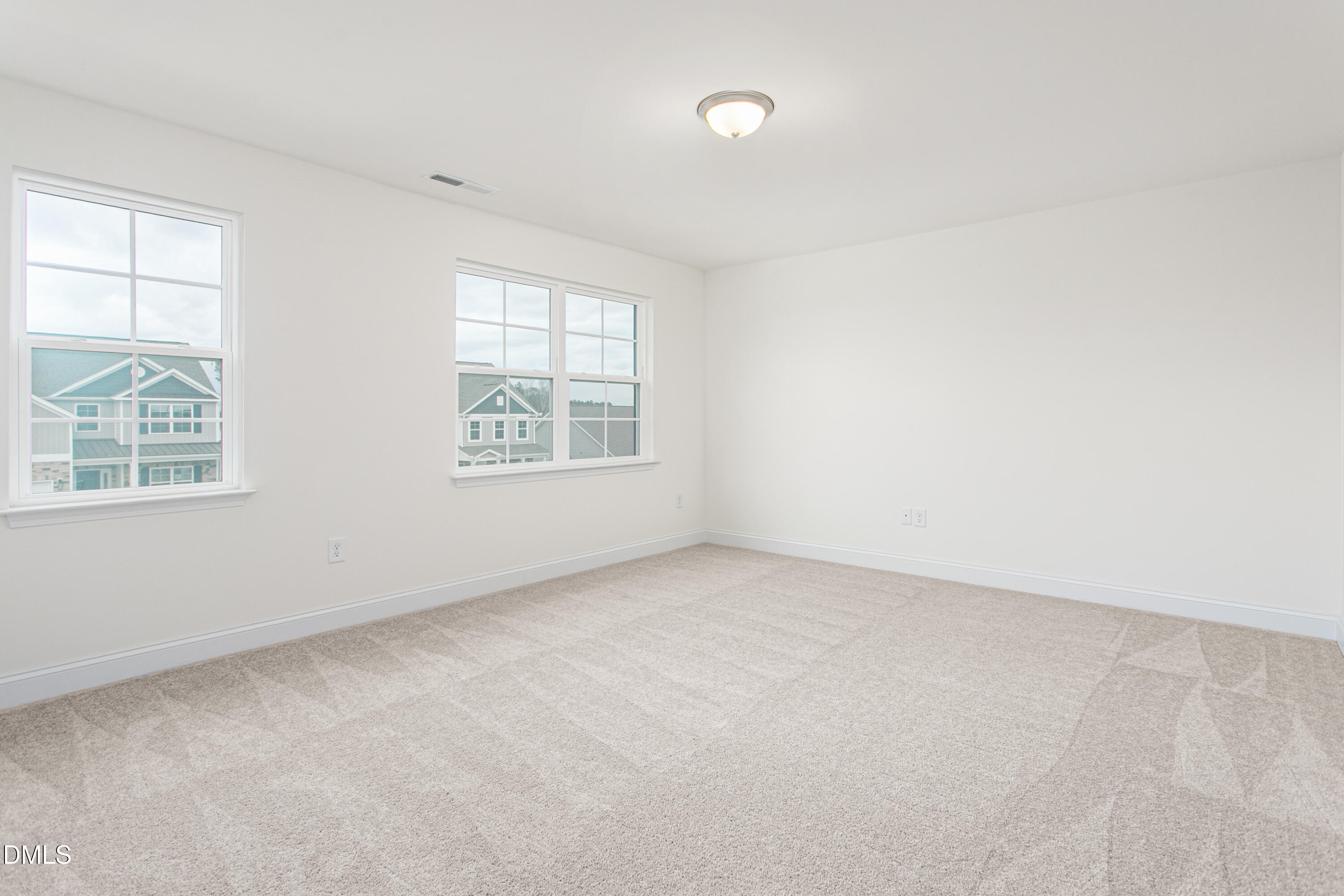 property viewer photo 25