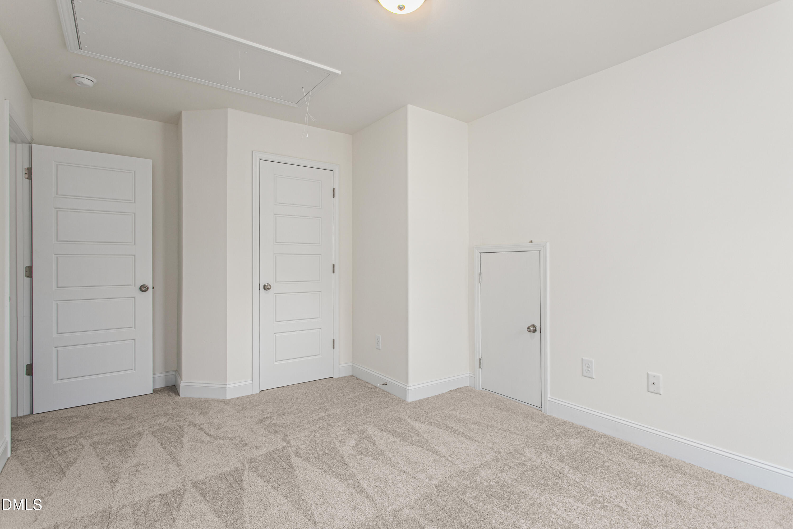 property viewer photo 31