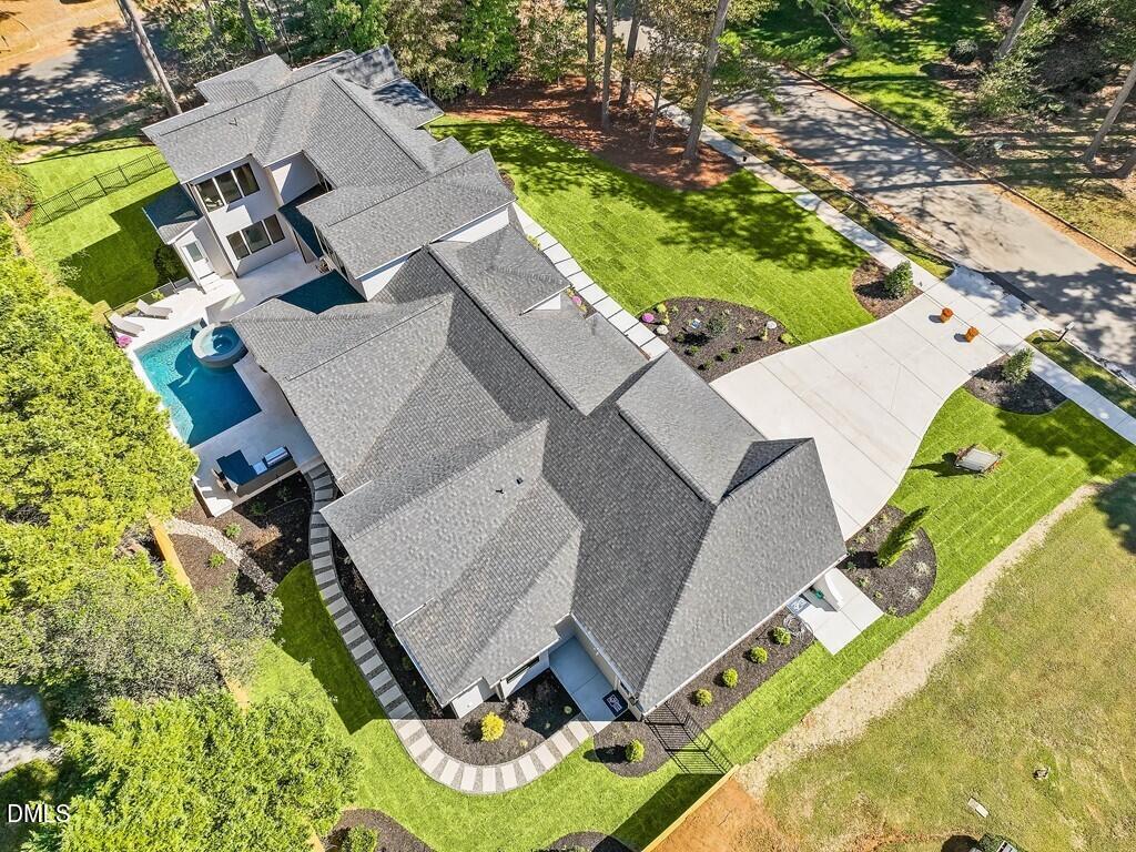 main property photo 79