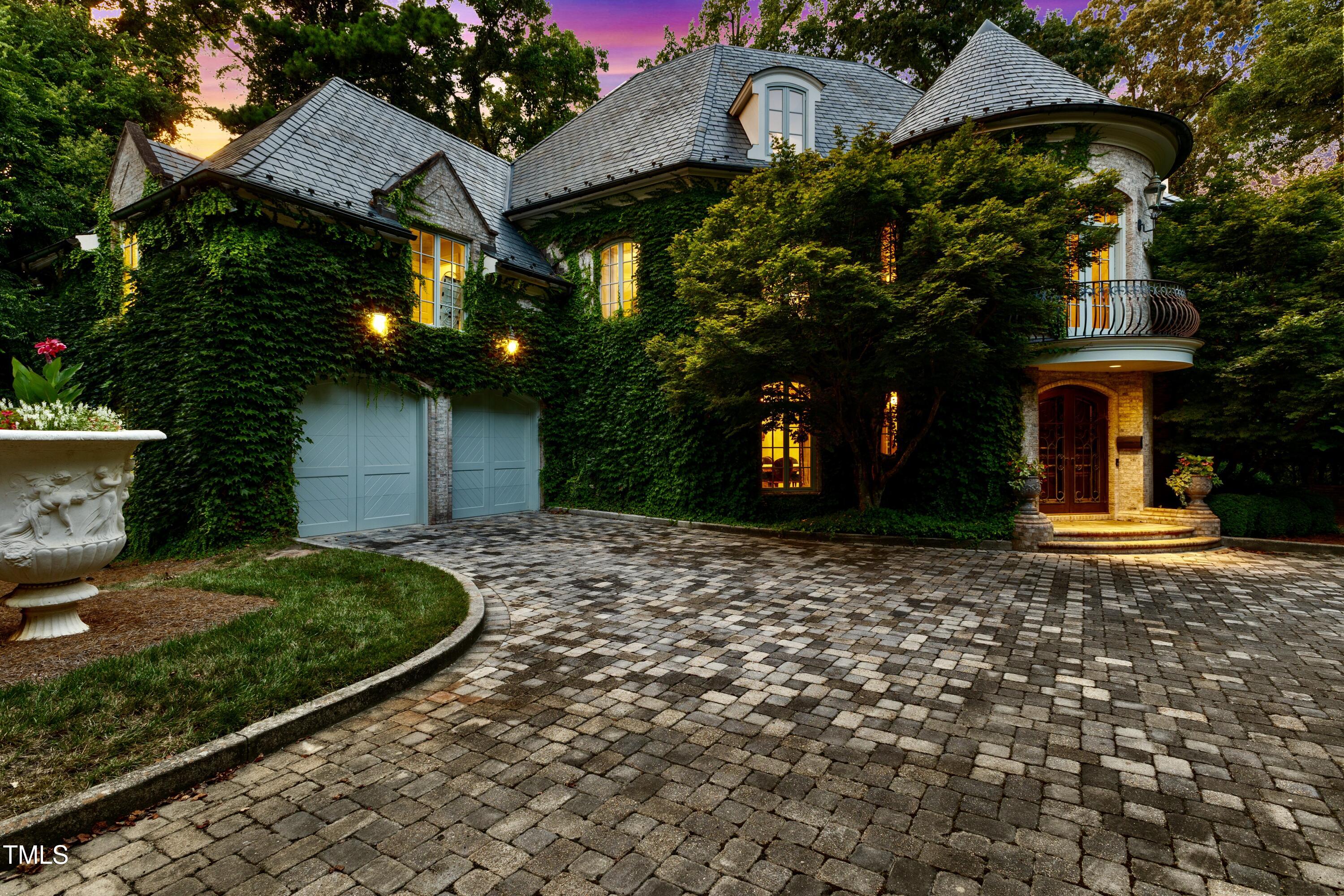 main property photo 7