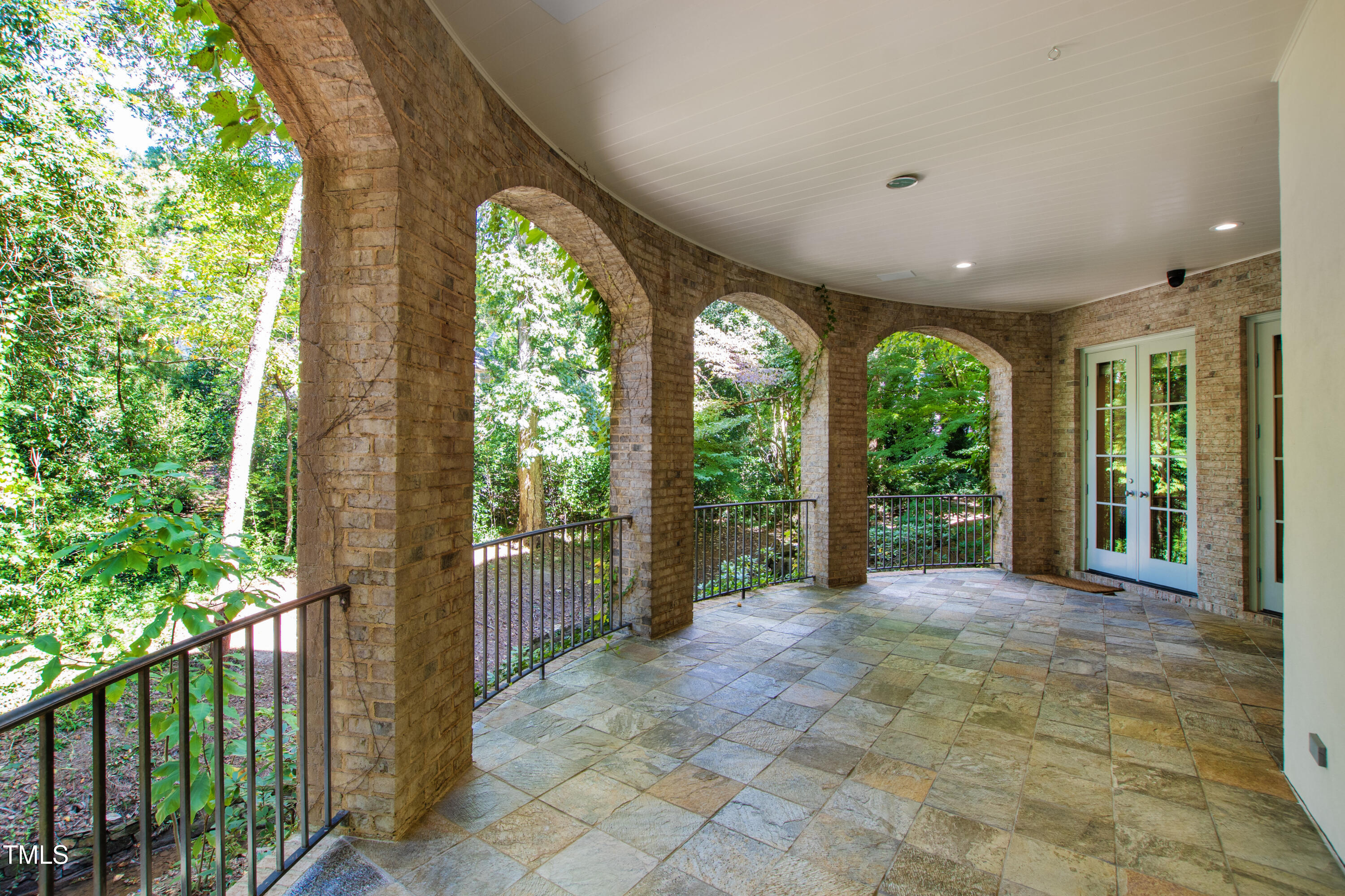 main property photo 80