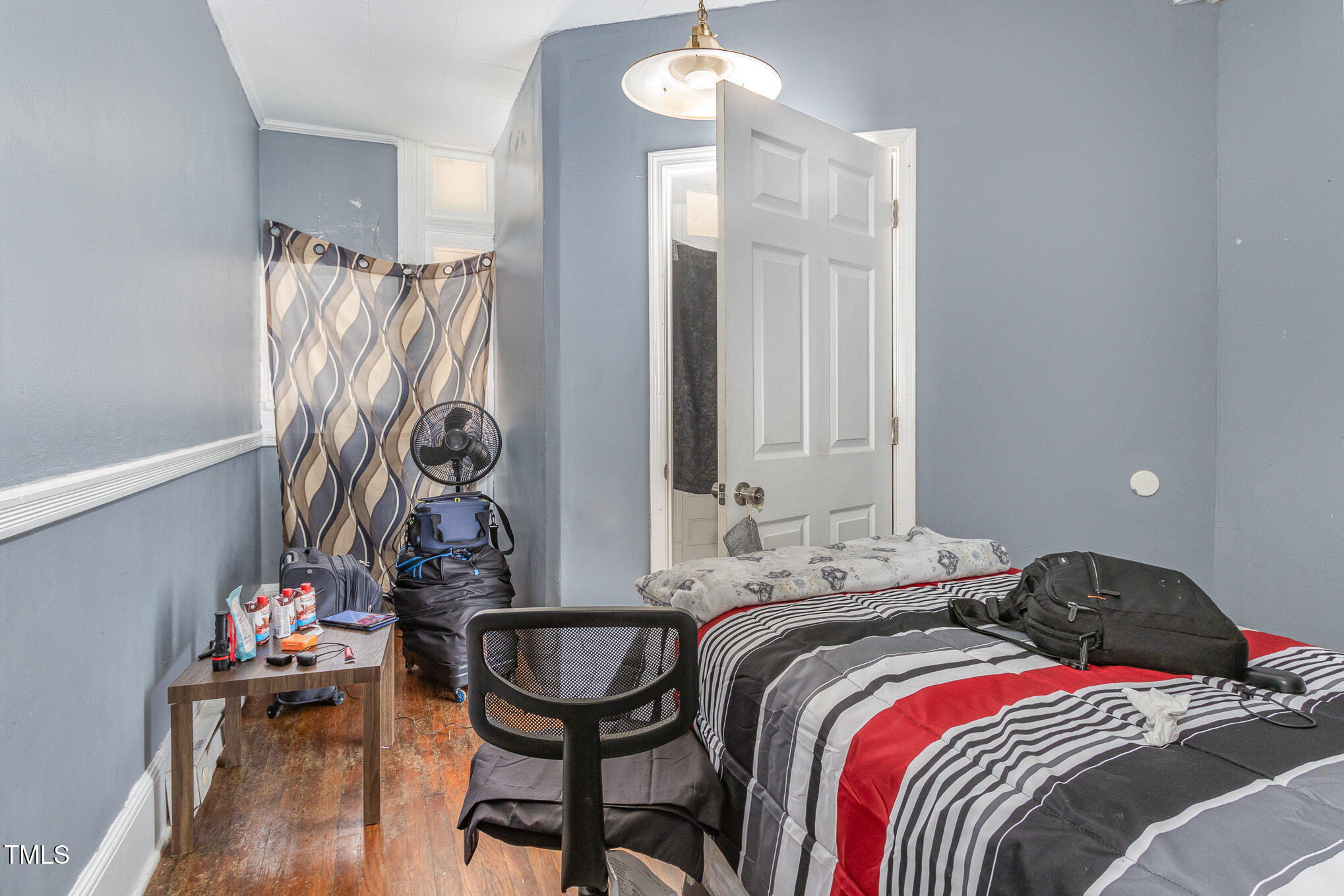 main property photo 19