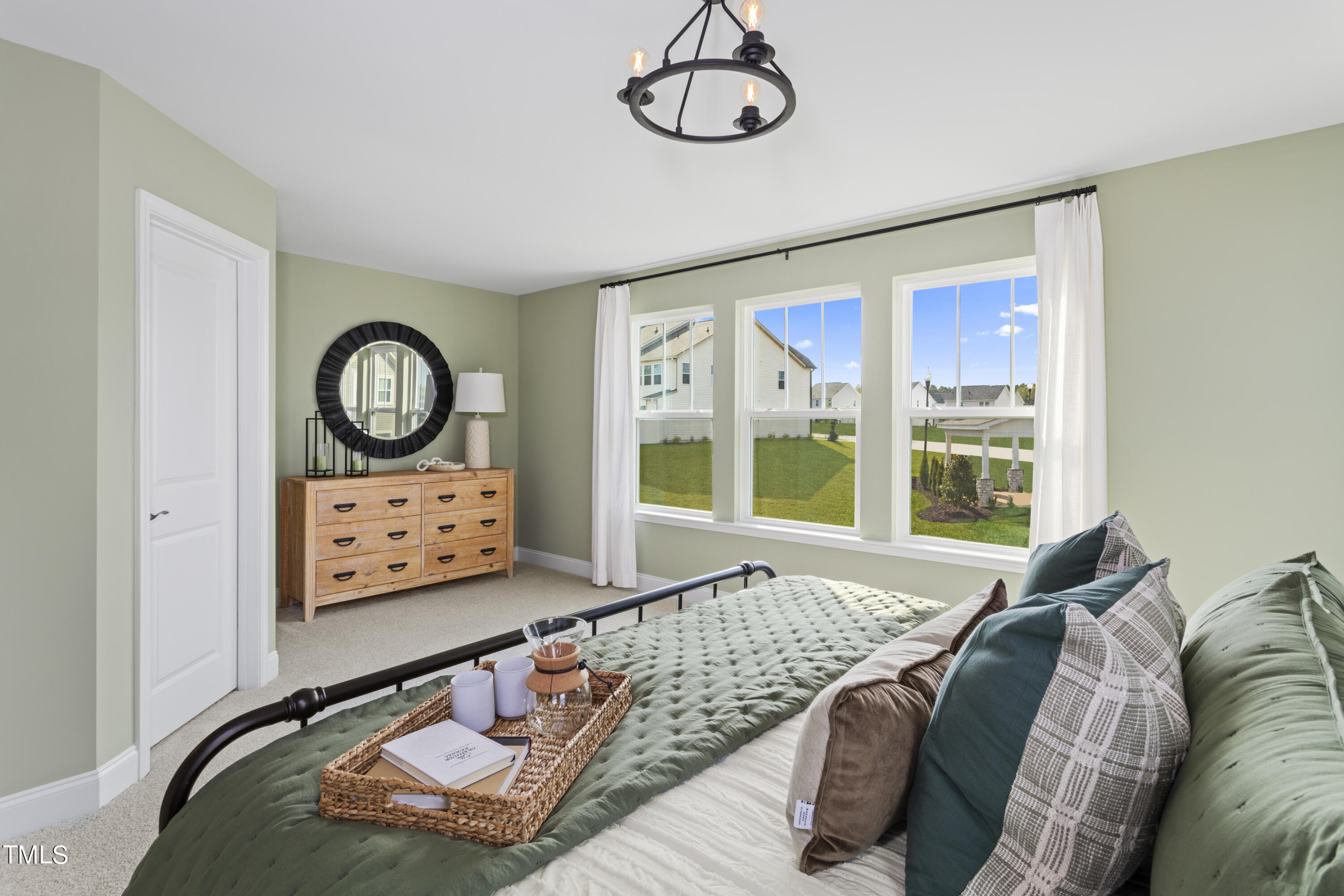 property viewer photo 6