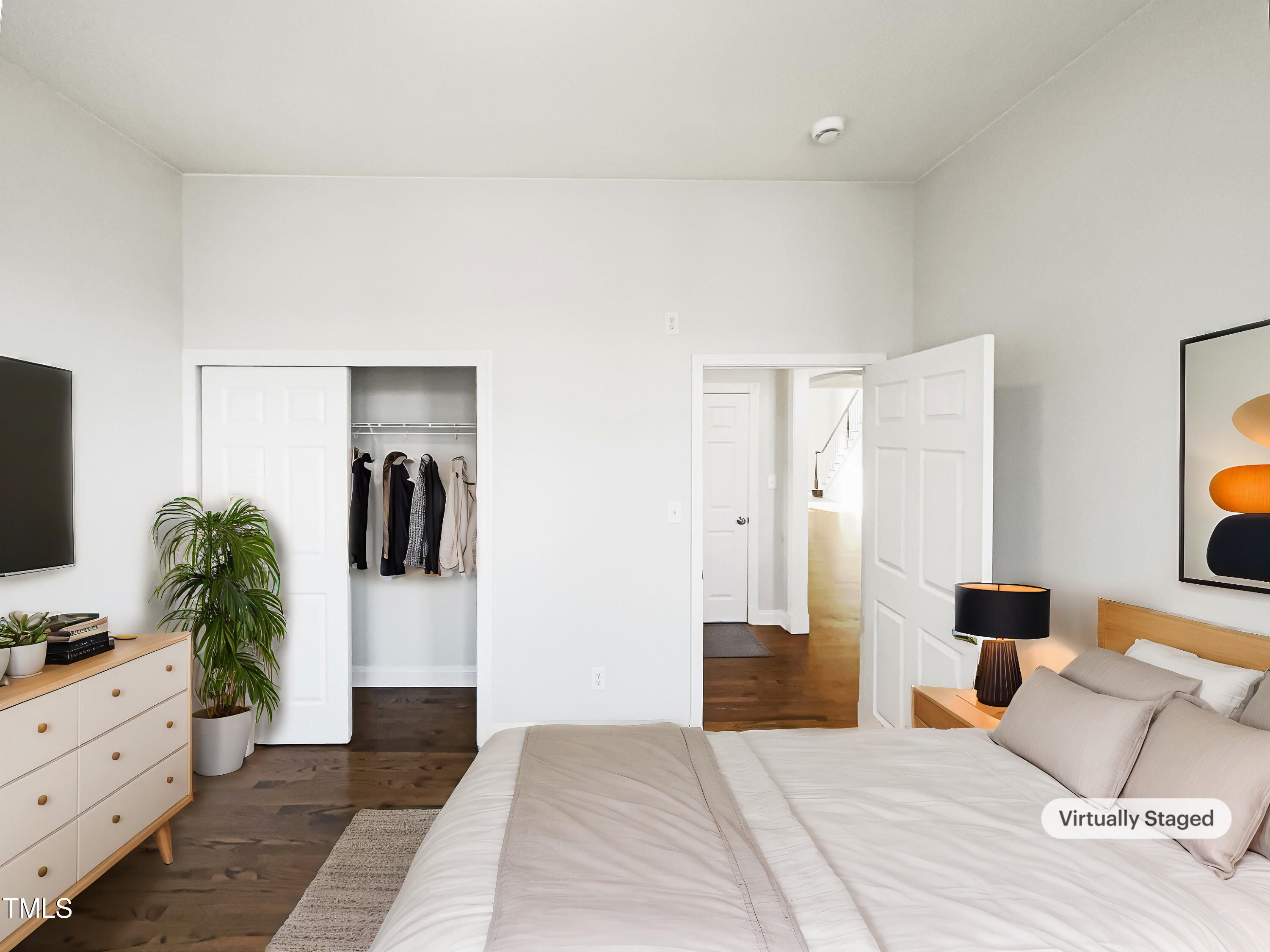 property viewer photo 3