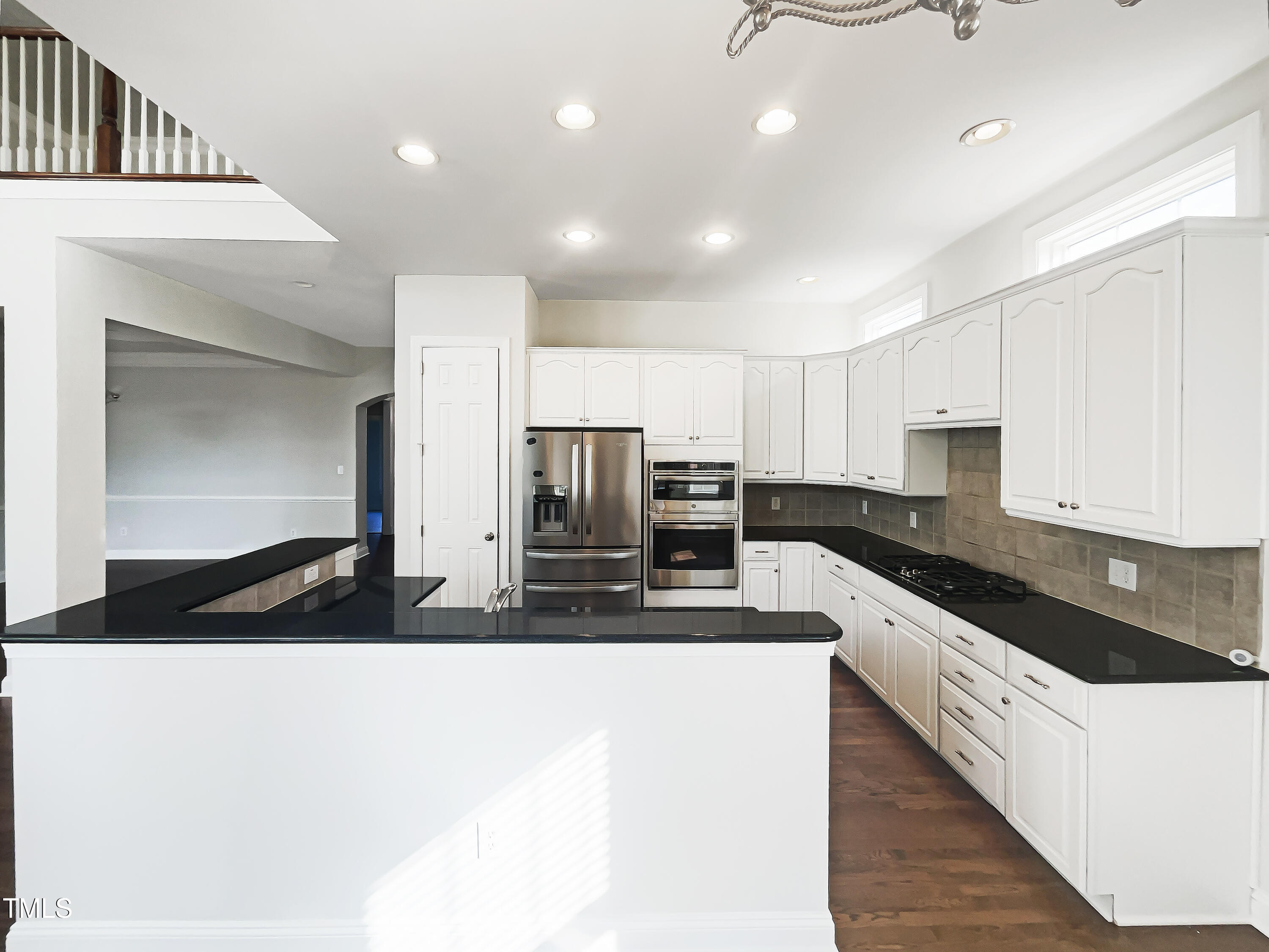 property viewer photo 5