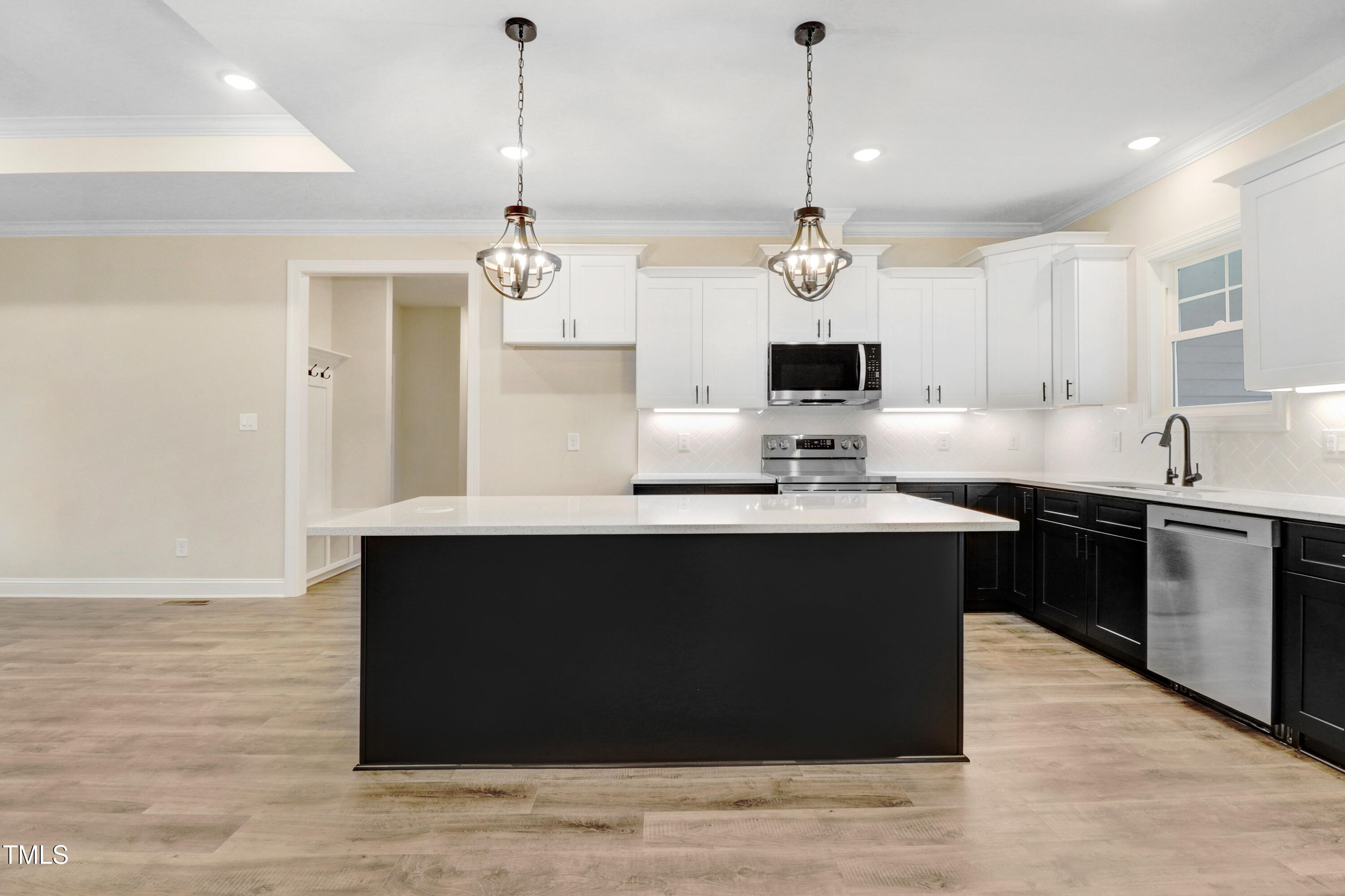 property viewer photo 12