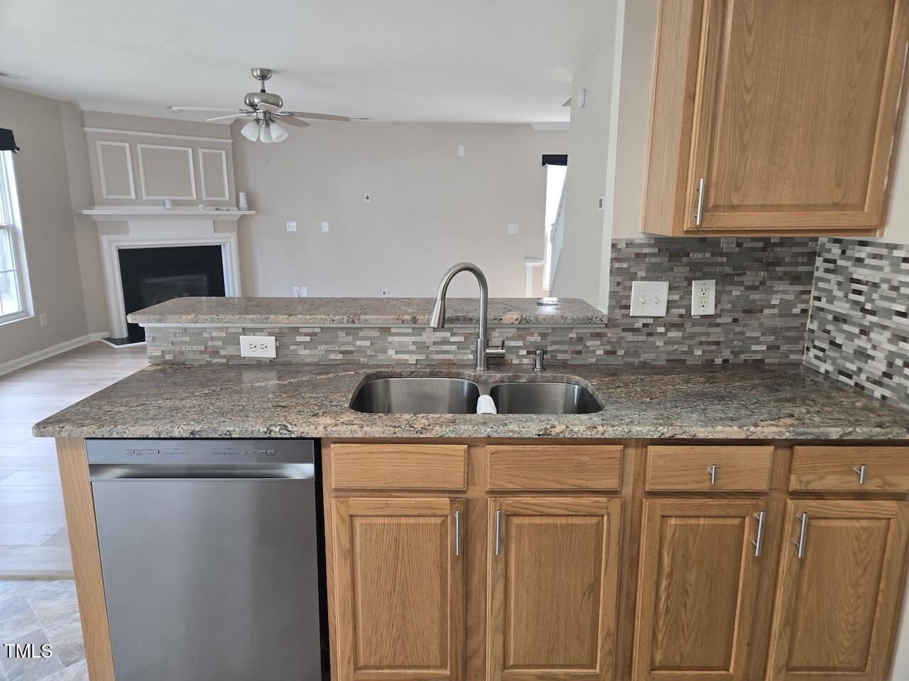 property viewer photo 11
