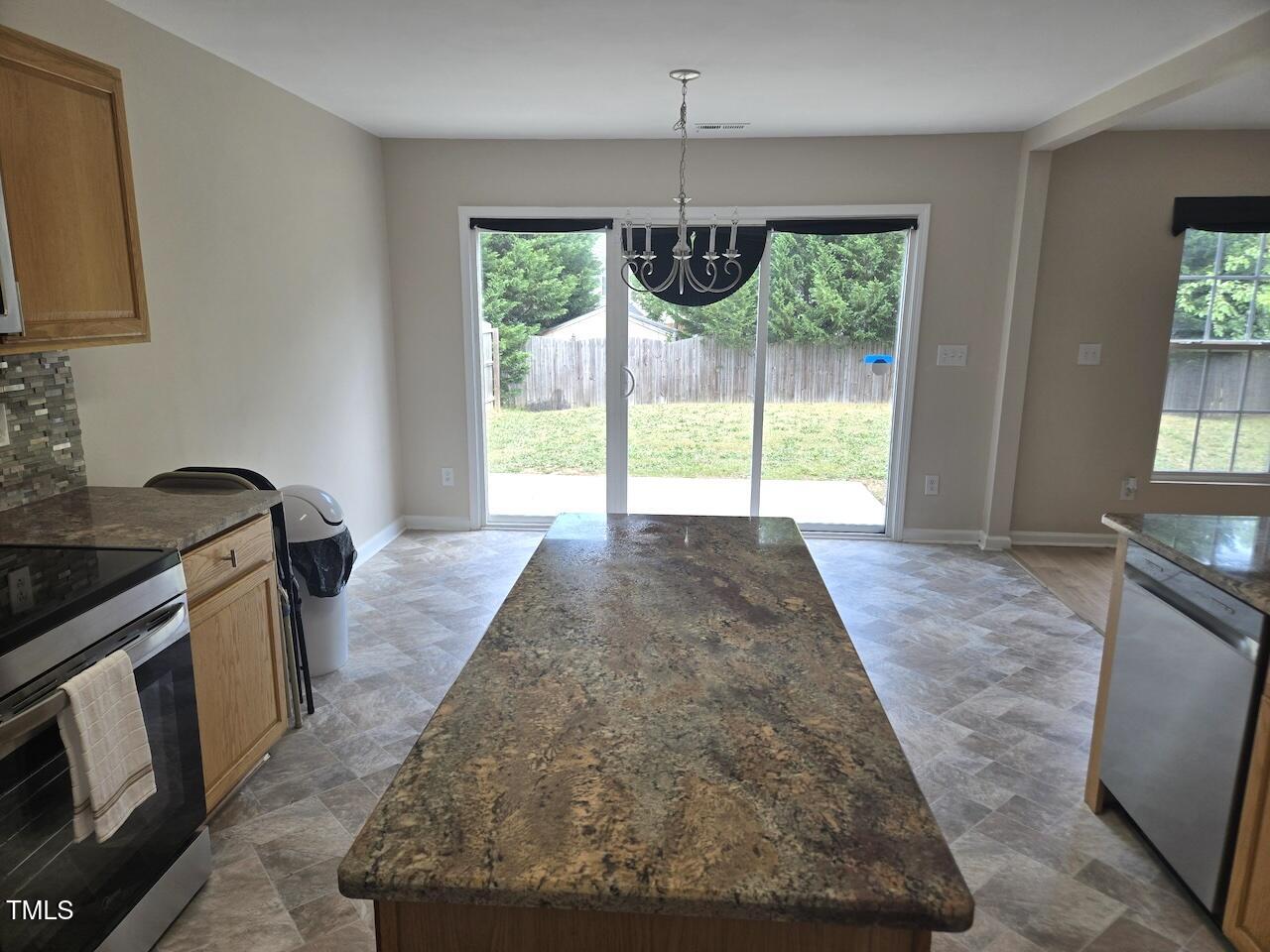 property viewer photo 13