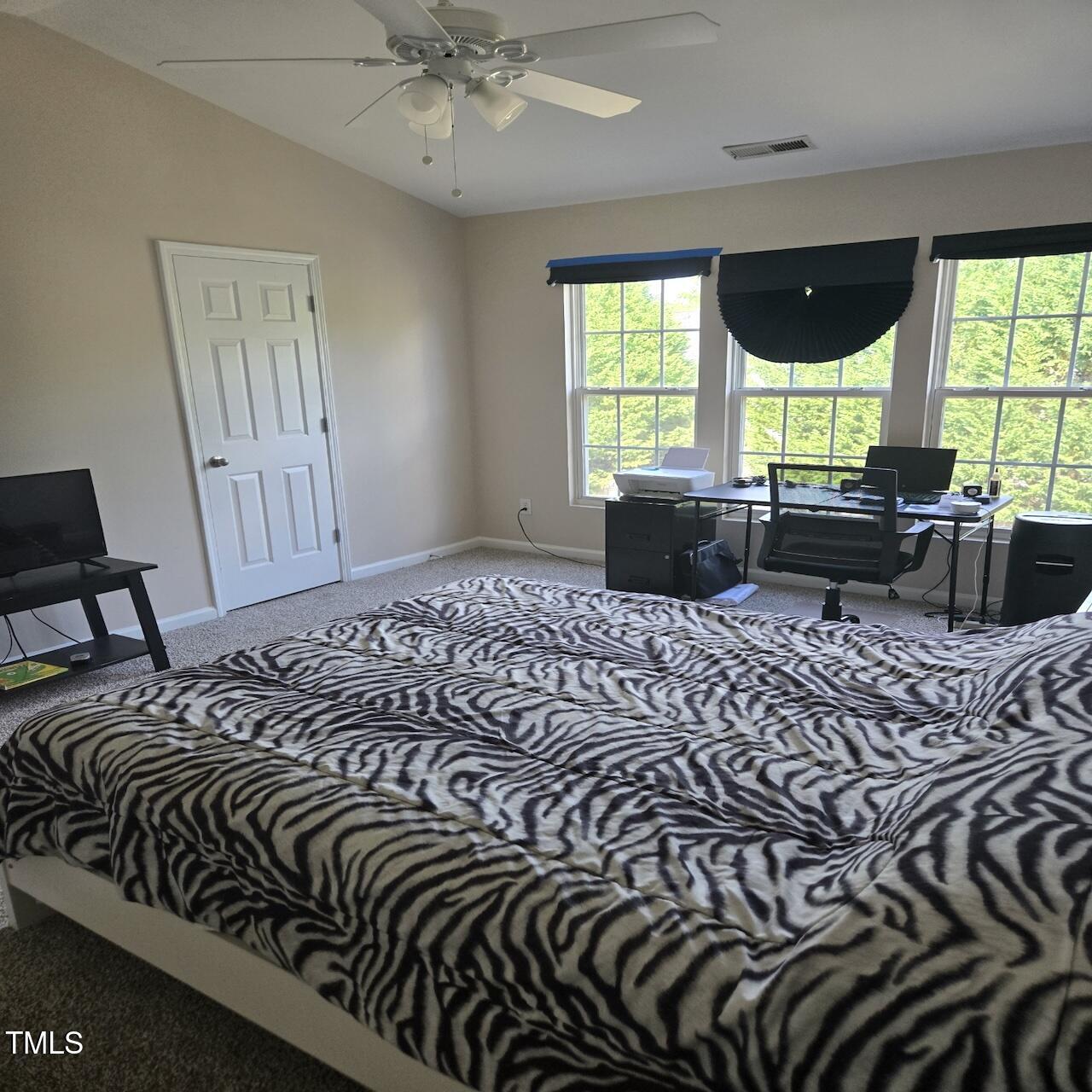property viewer photo 17