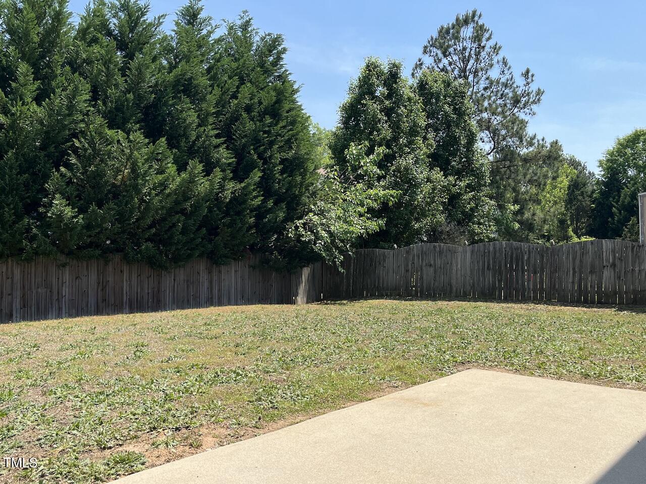 property viewer photo 3