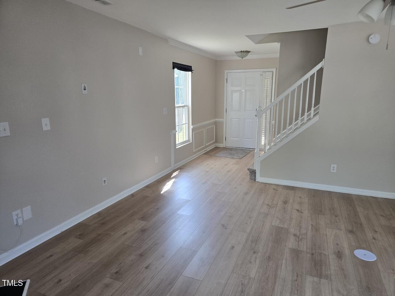 property viewer photo 8
