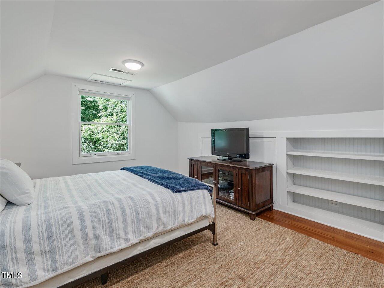main property photo 80