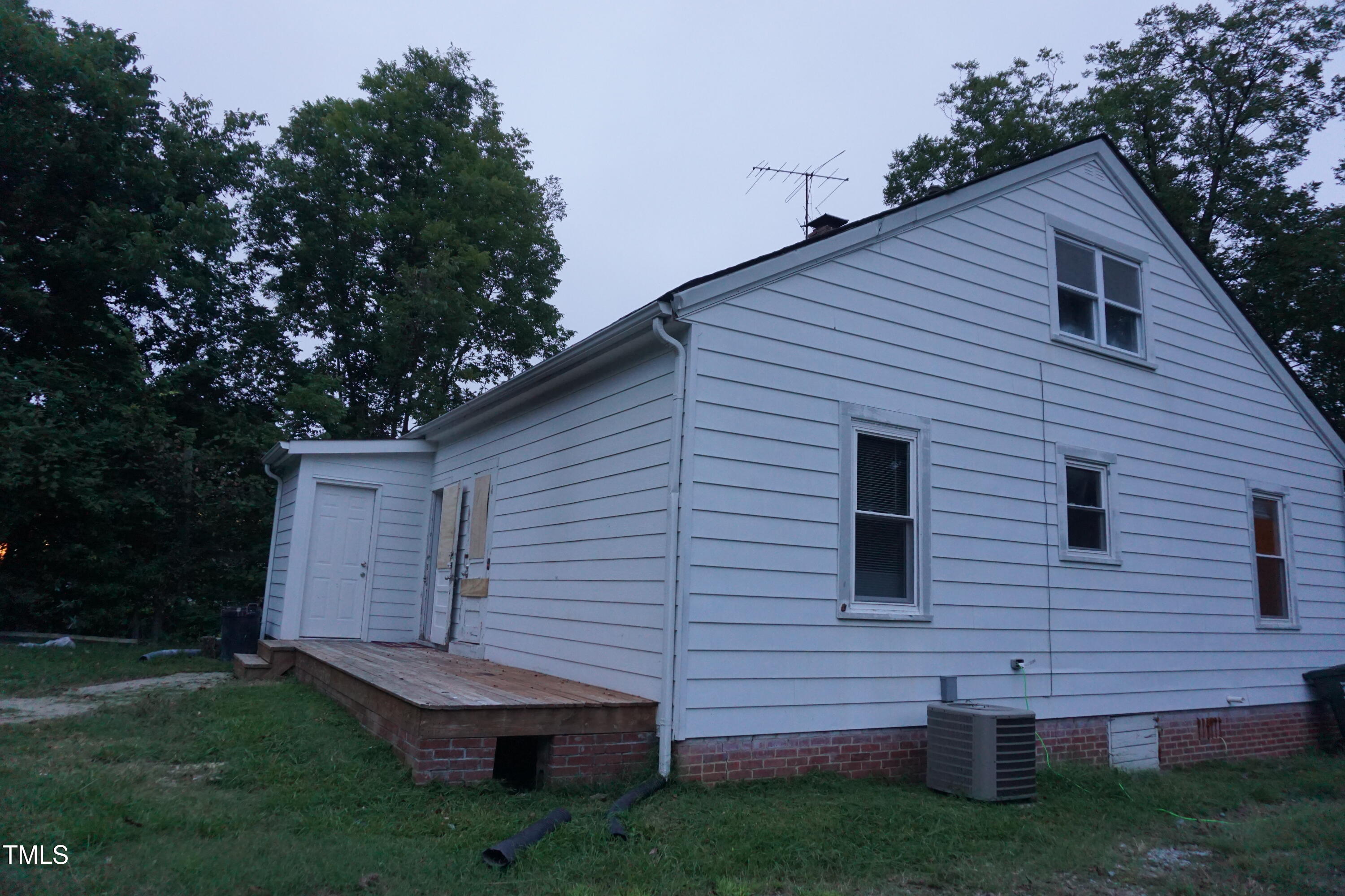 main property photo 24
