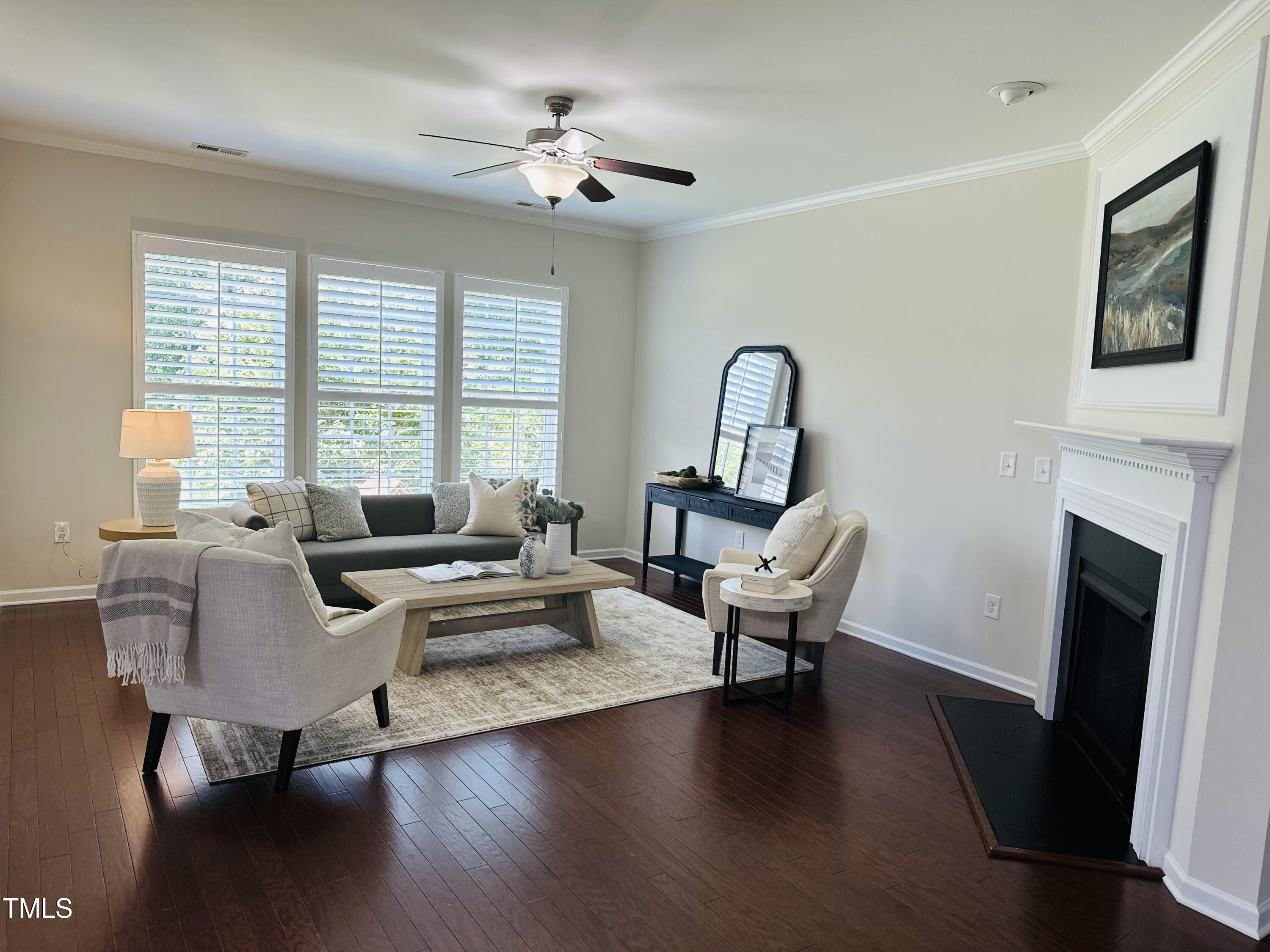 property viewer photo 6