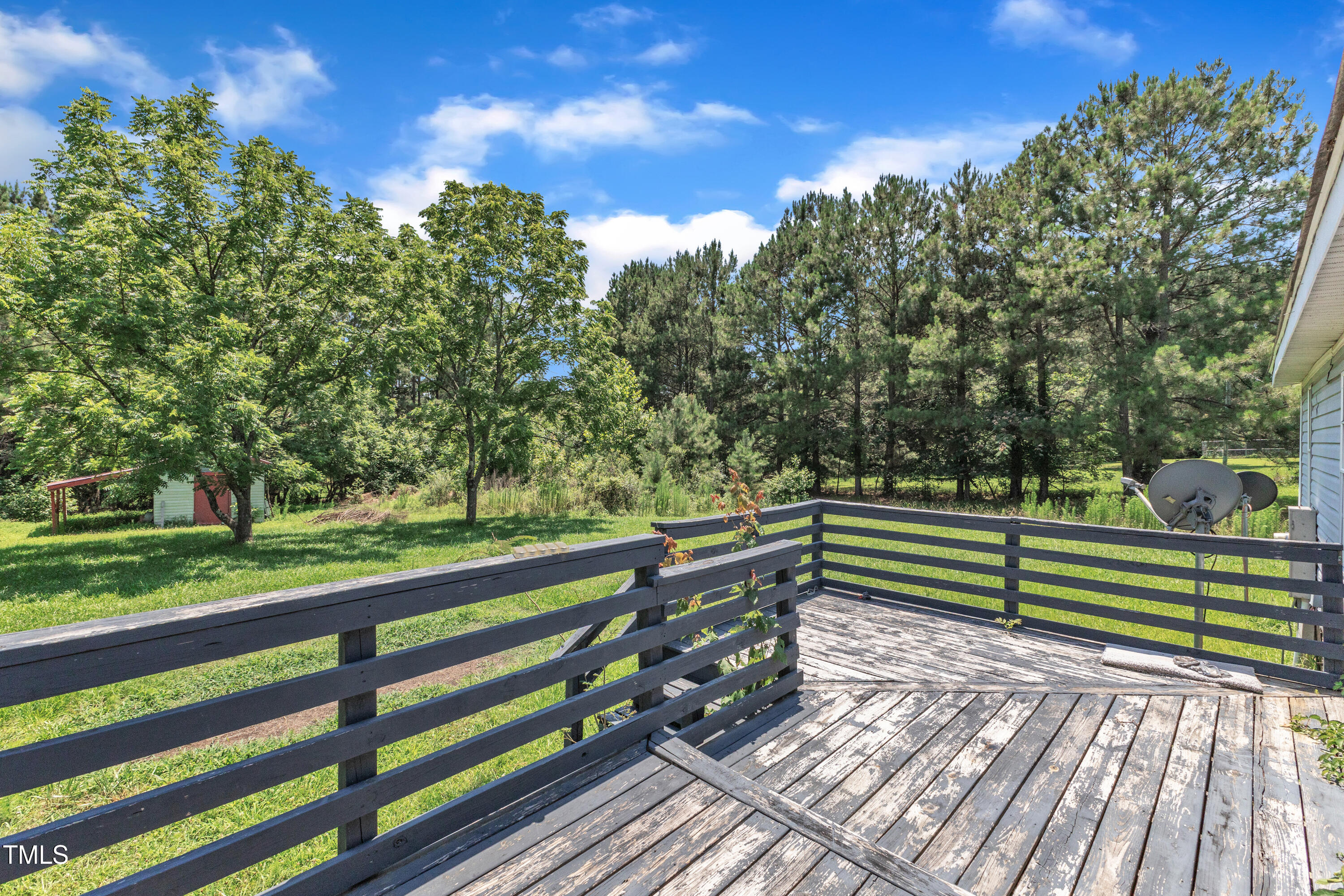 main property photo 30