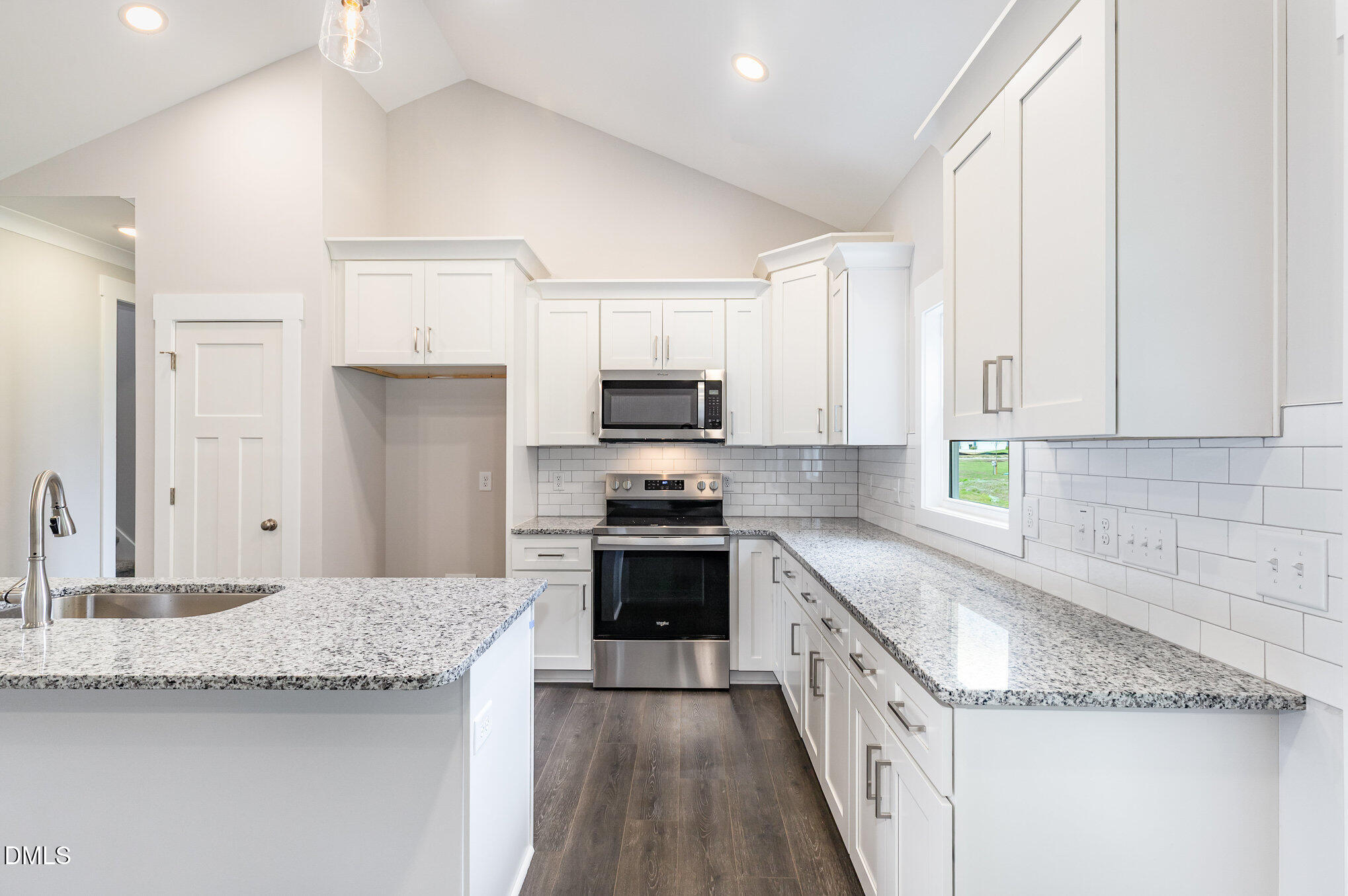 property viewer photo 17