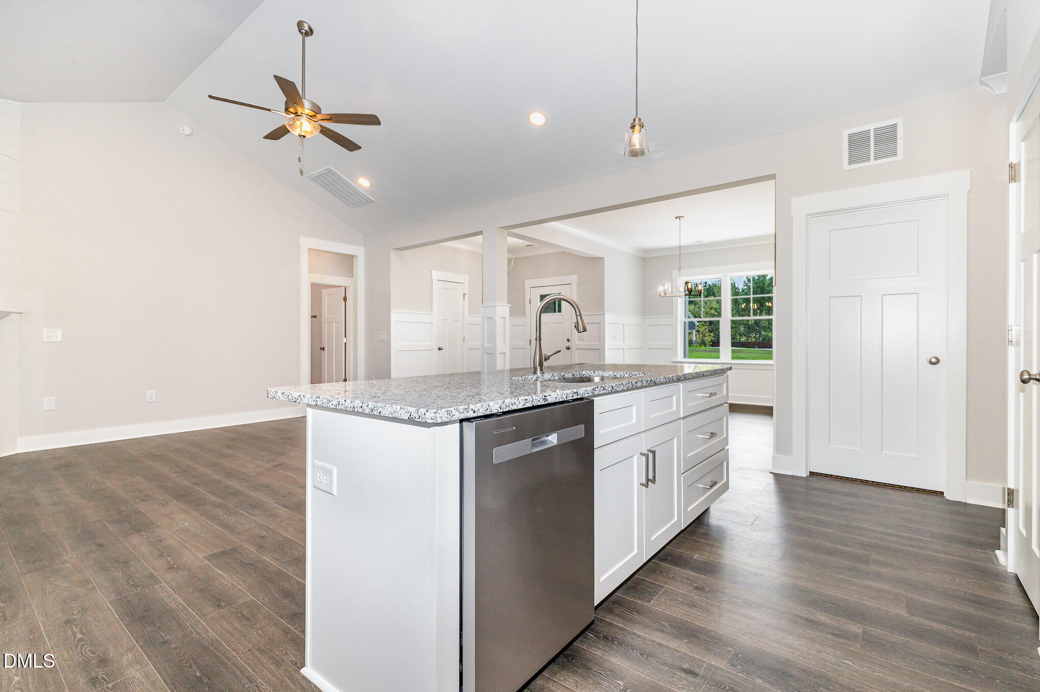property viewer photo 19