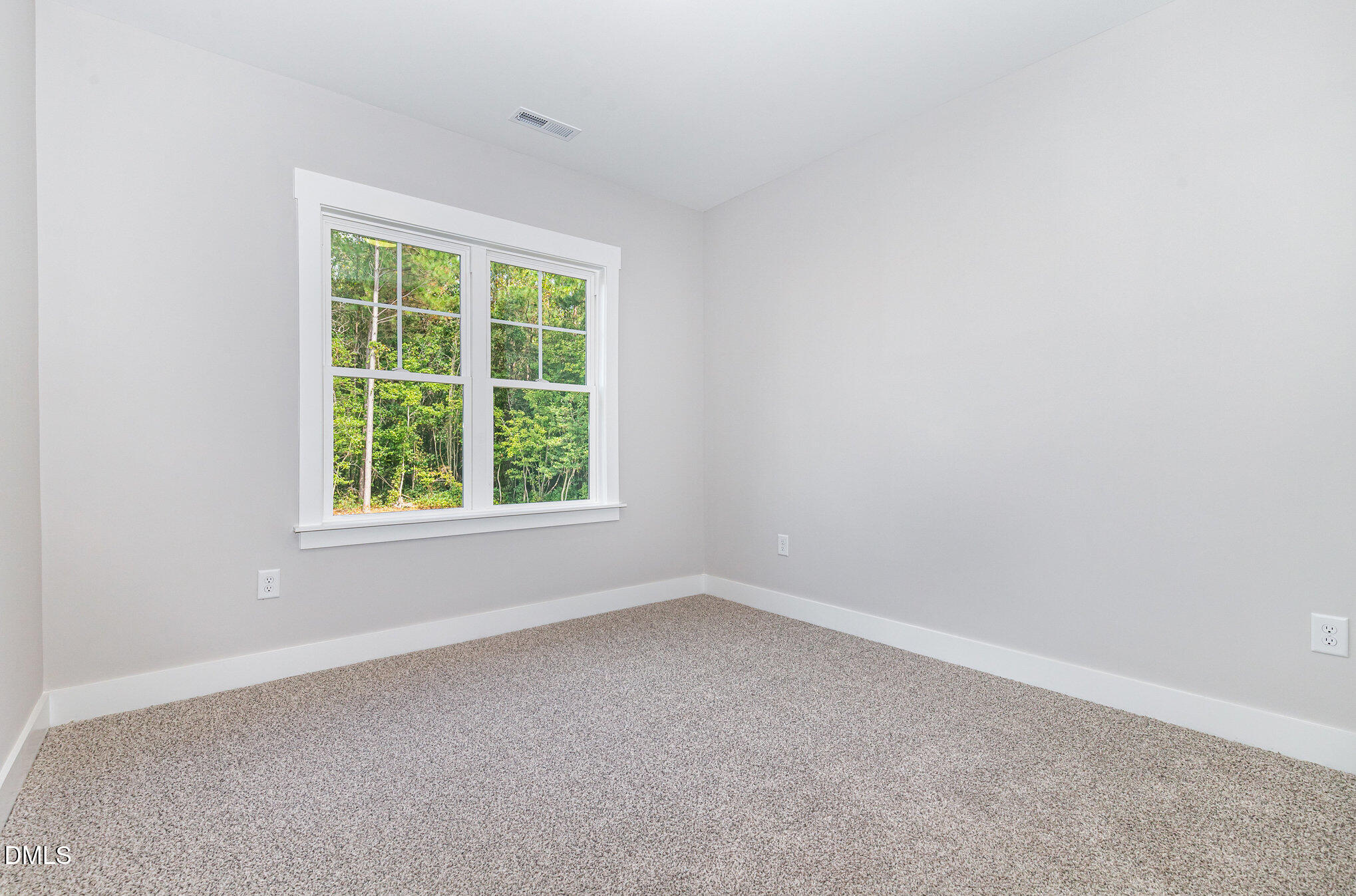 property viewer photo 24