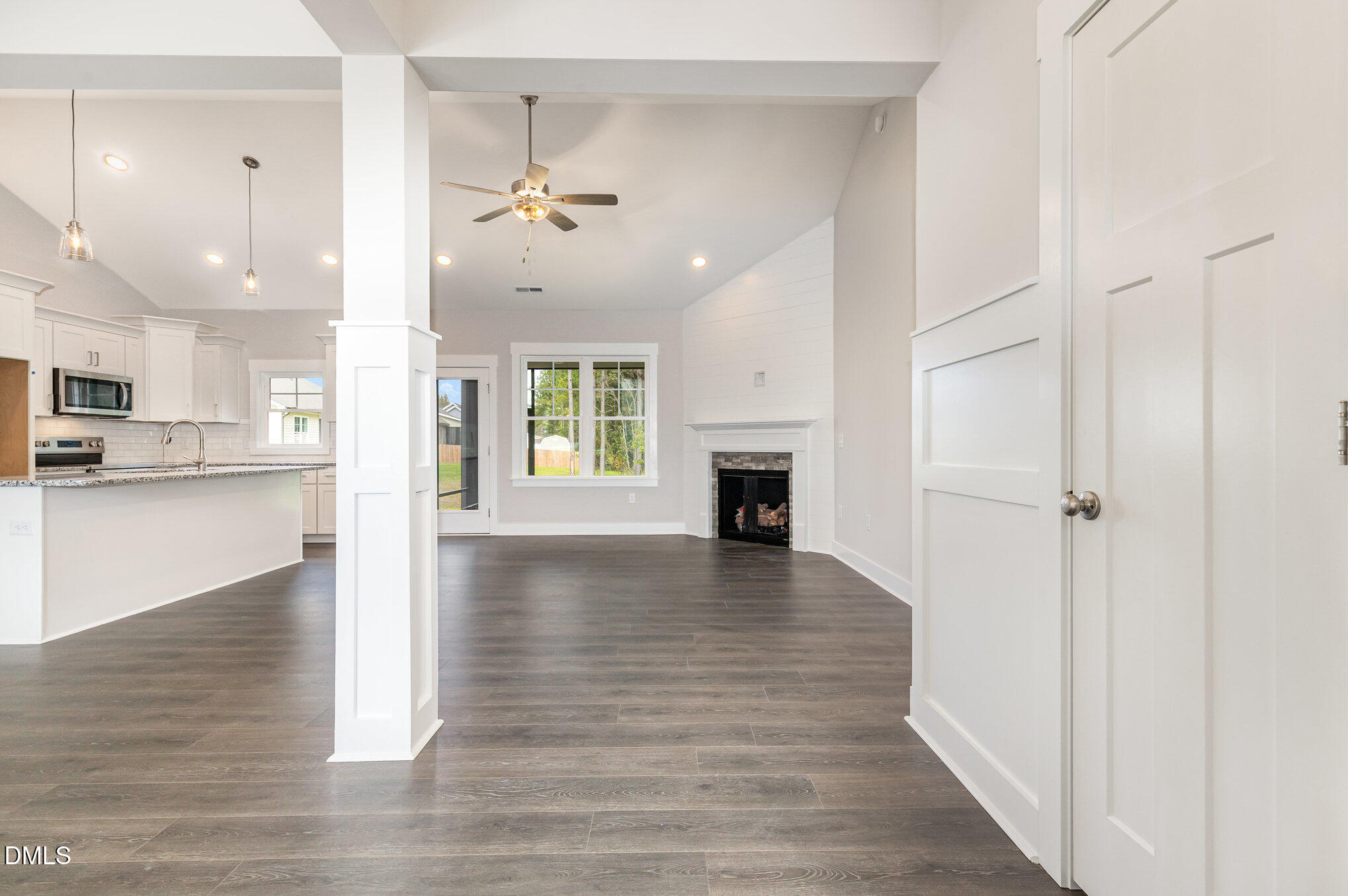property viewer photo 4