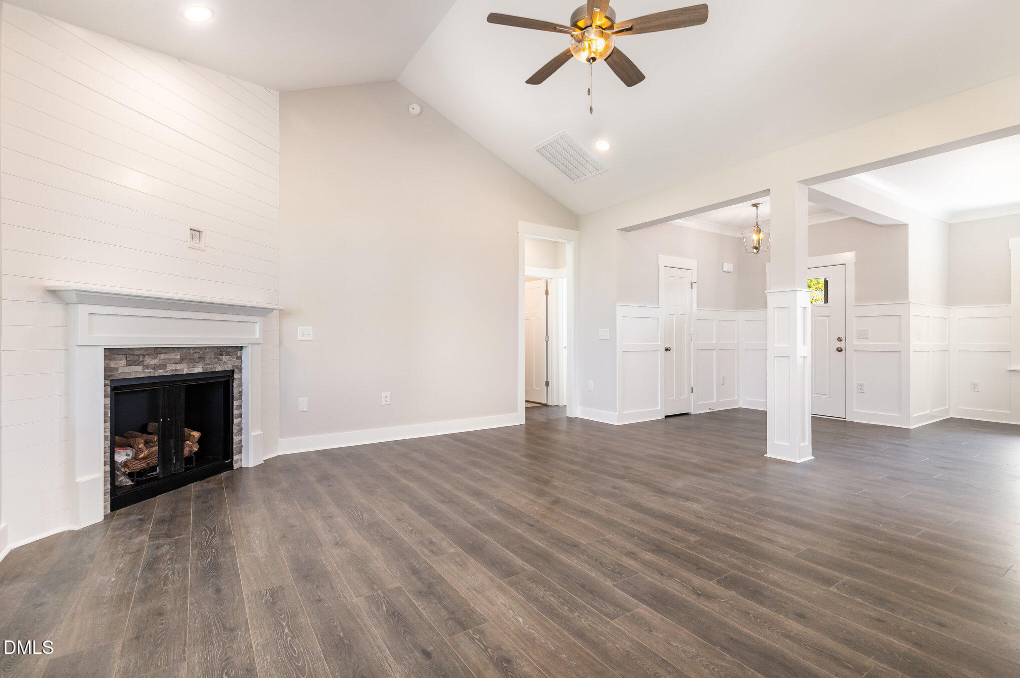 property viewer photo 7